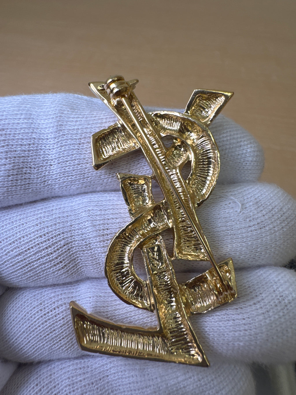 Japan Exclusive: Yves Saint Laurent Gold Brooch   Accessory