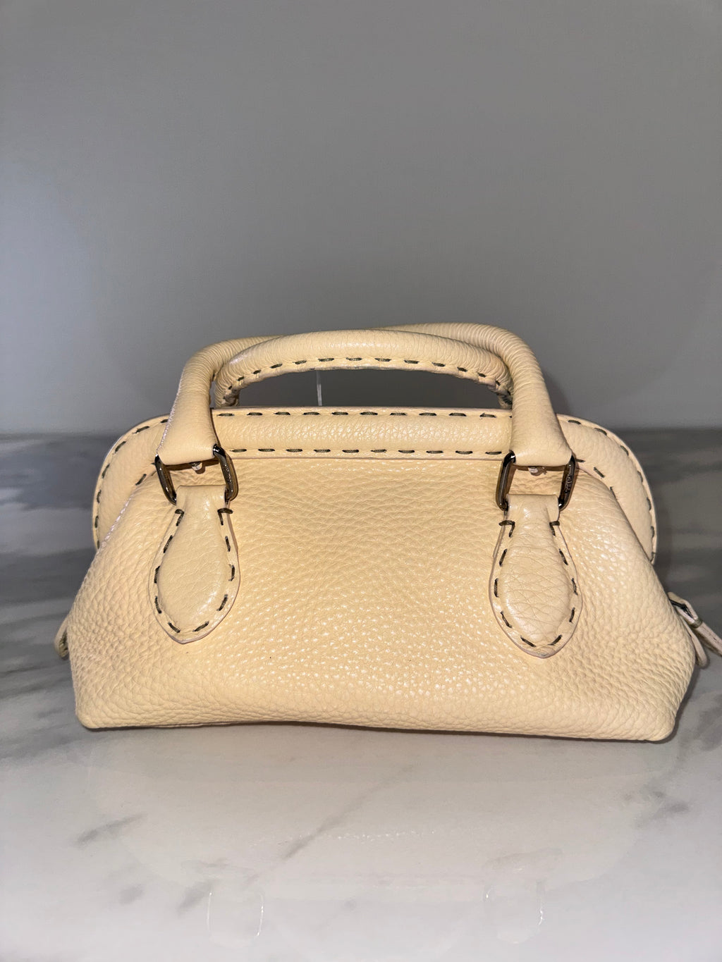 Japan Exclusive: Fendi Selleria leather shoulder bag small