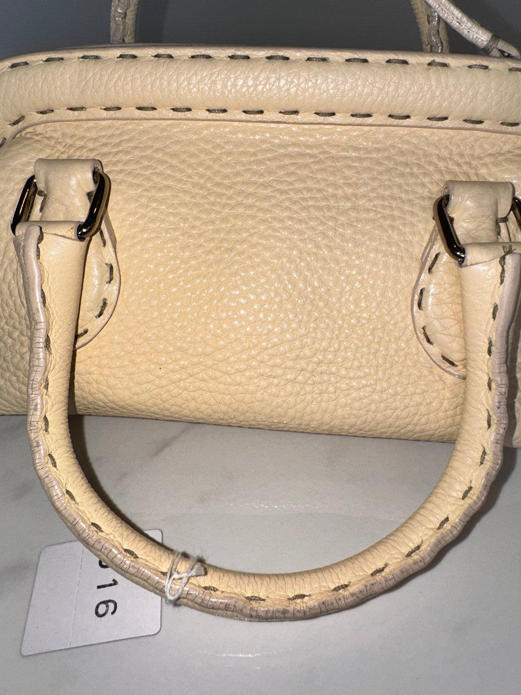 Japan Exclusive: Fendi Selleria leather shoulder bag small