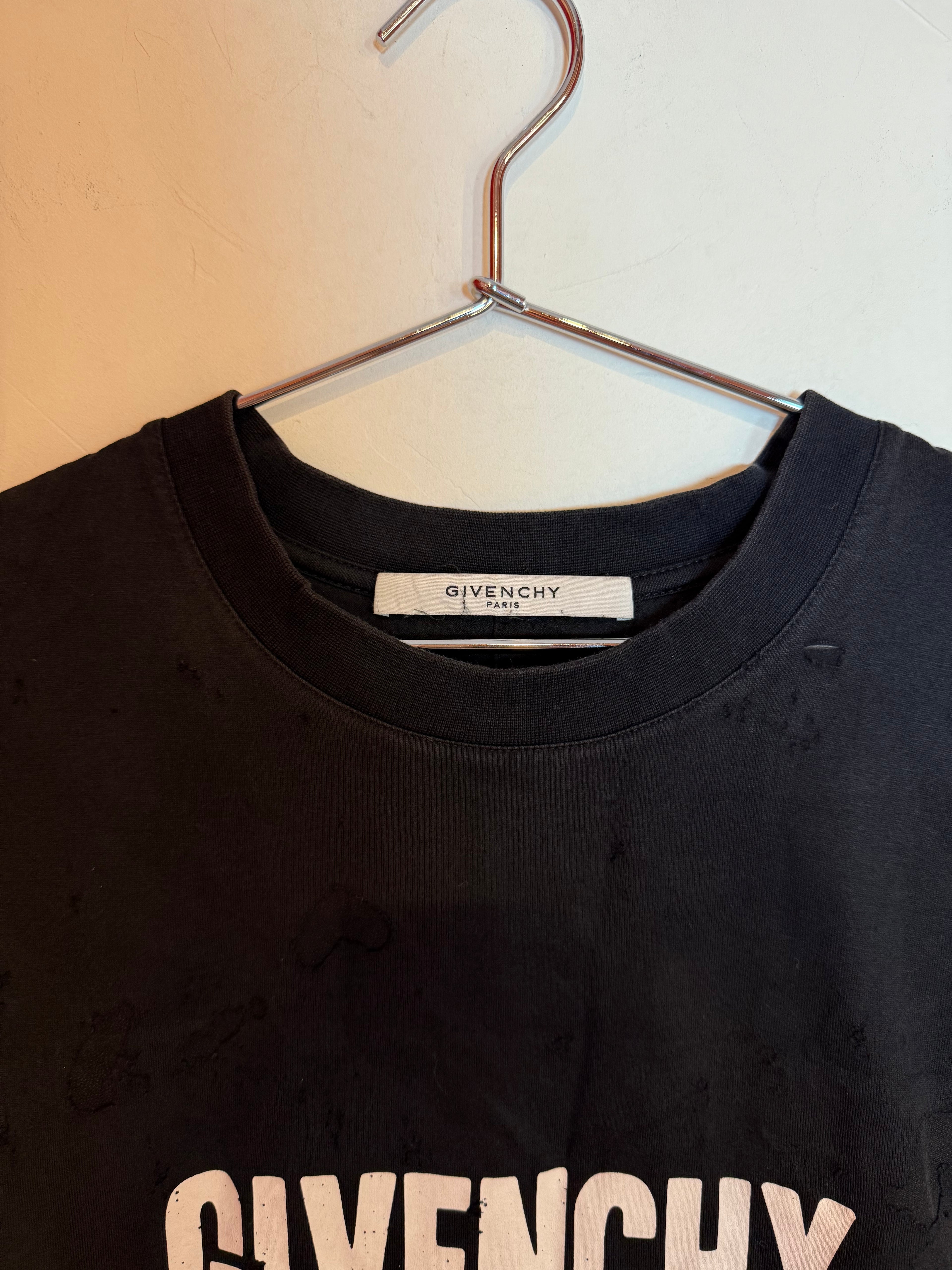 Givenchy Logo Mesh Details