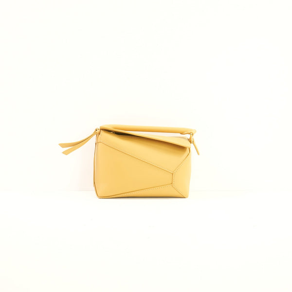 Loewe Puzzle Fold Pouchin Shiny Nappa Calfskin (Dust Bag, Strap, Strap Dust Bag)