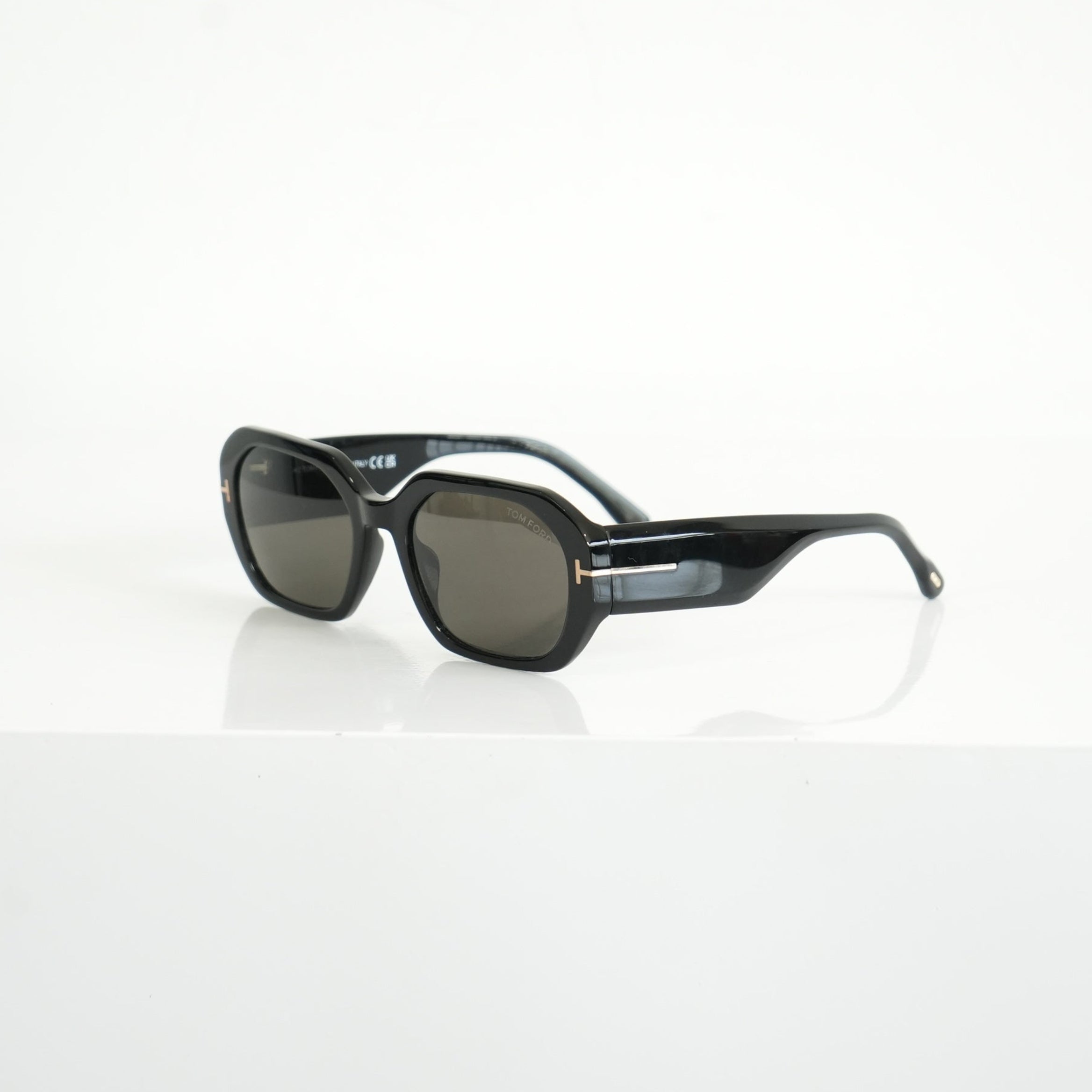 Tom Ford Veronique-02 TF917 01A Shiny Black Sunglasses