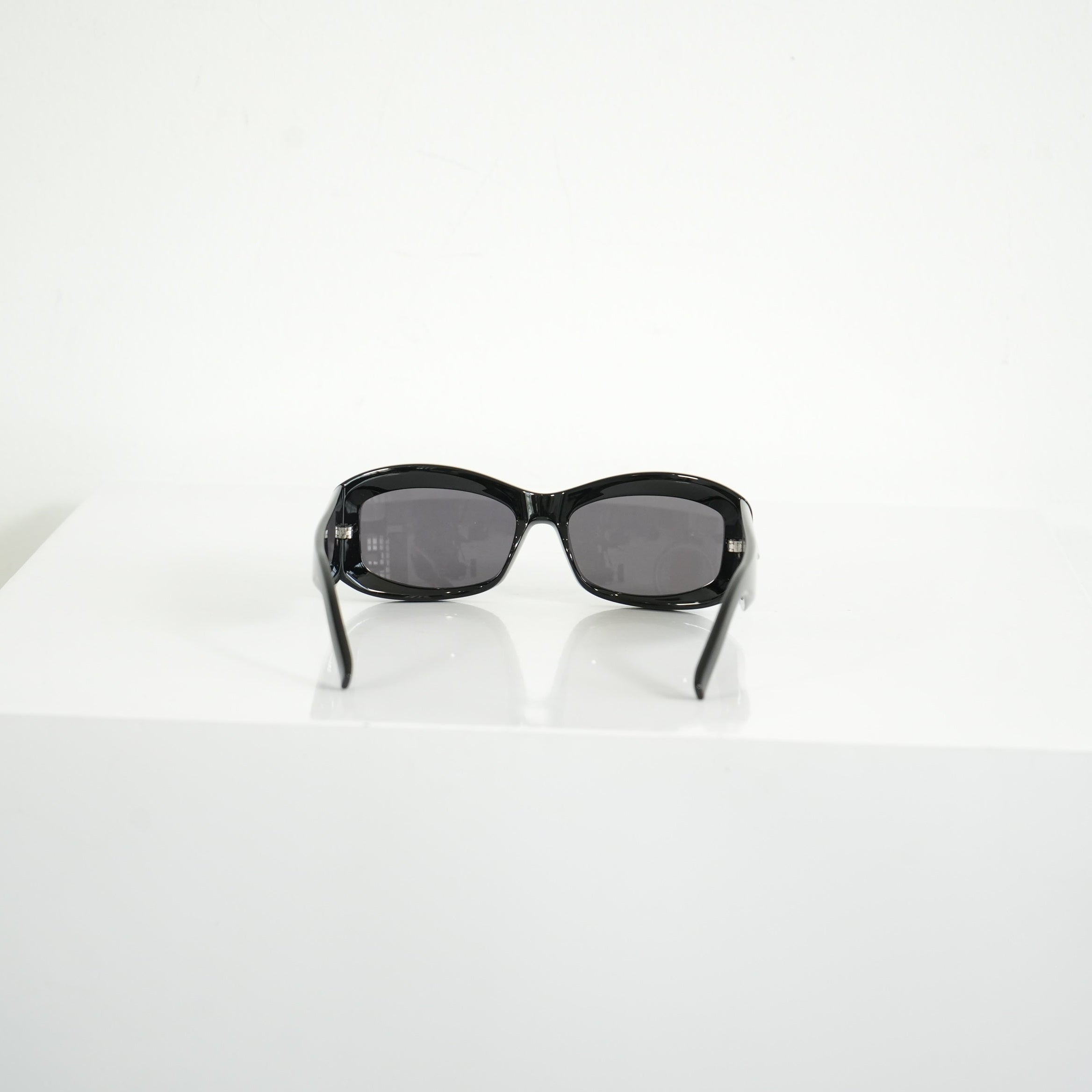 Givenchy GV40044U Oval Acetate Sunglasses w/ case