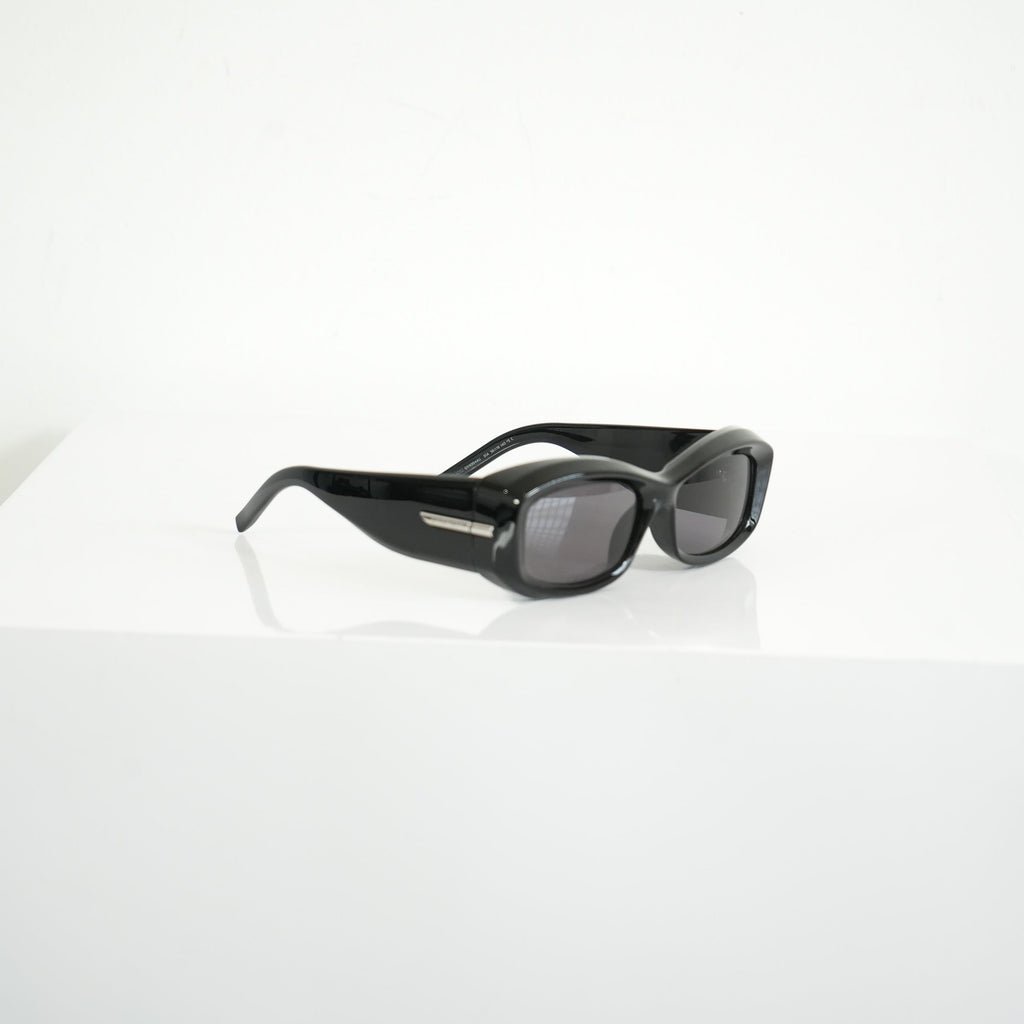 Givenchy GV40044U Oval Acetate Sunglasses w/ case