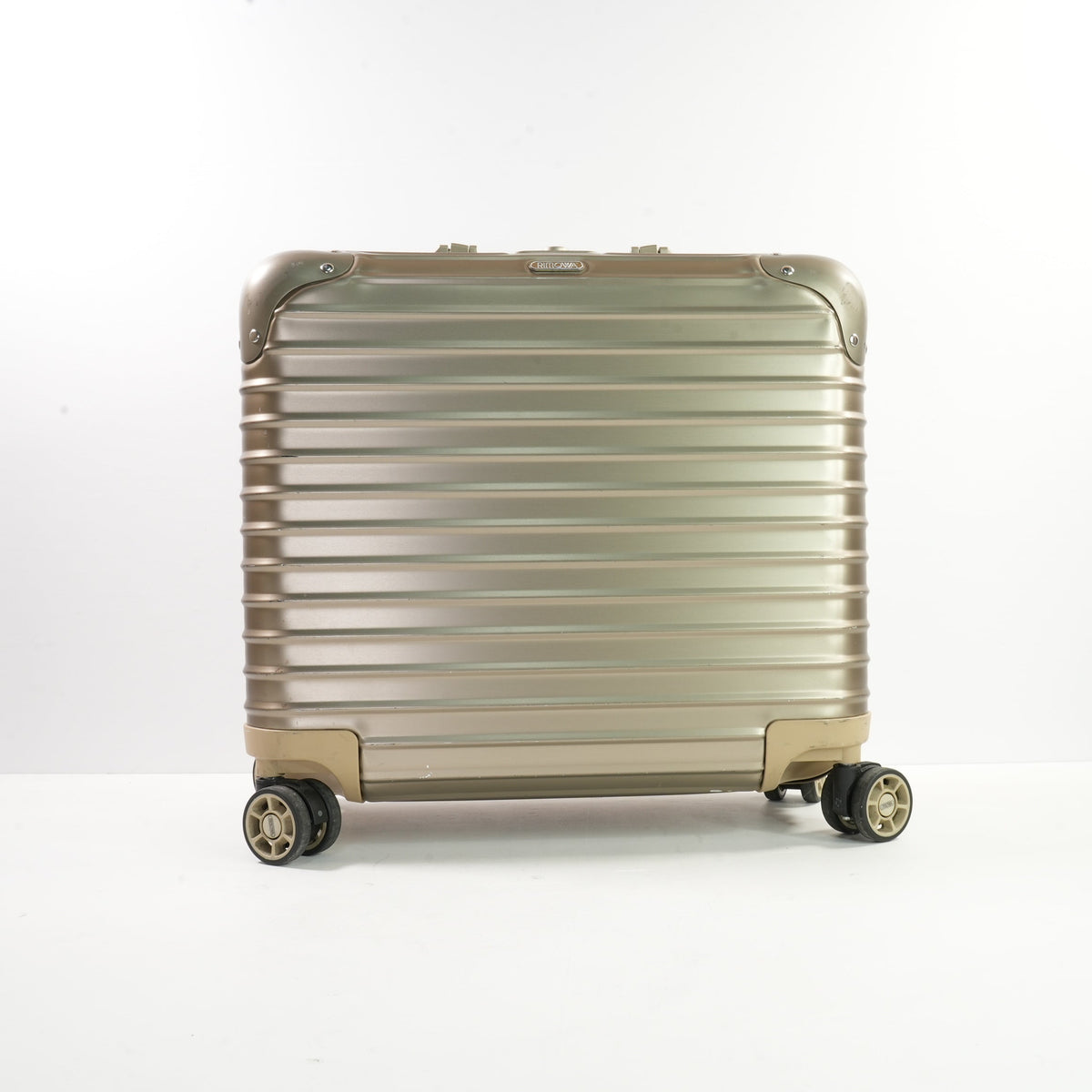 Rimowa Topas Titanium Bussiness Trolley