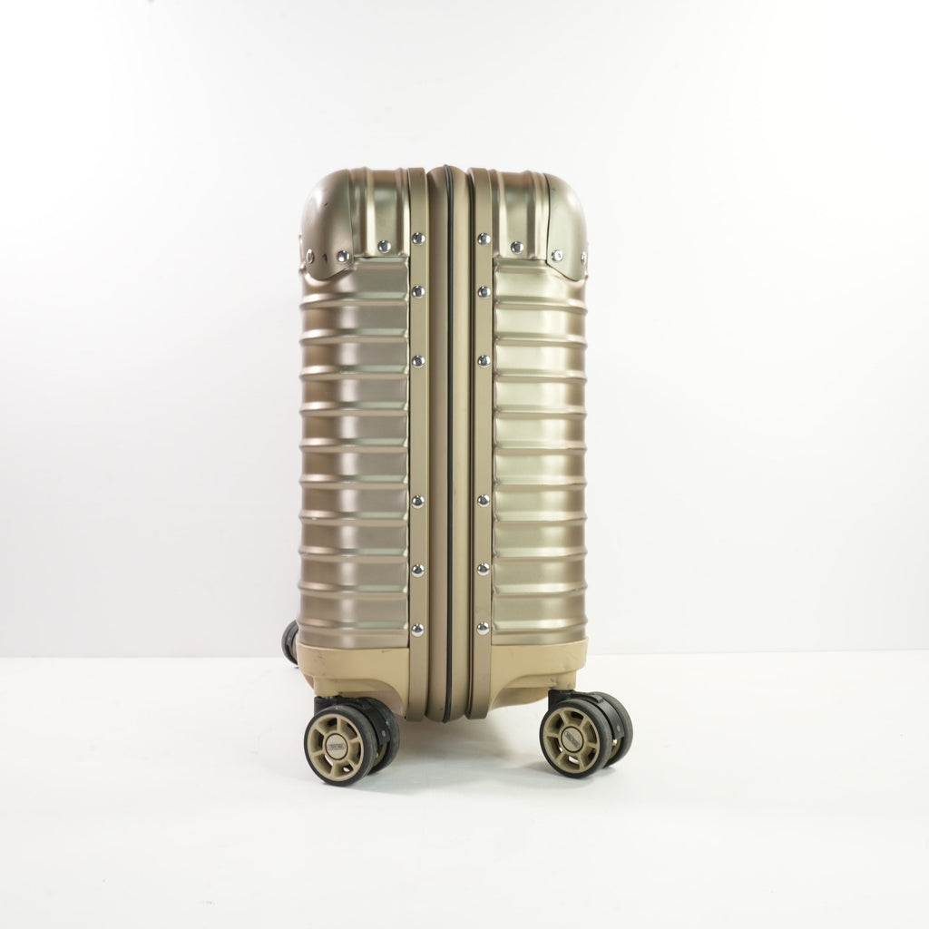 Rimowa Topas Titanium Bussiness Trolley