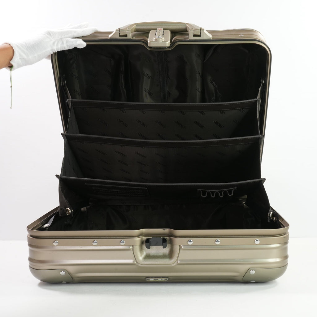 Rimowa Topas Titanium Bussiness Trolley