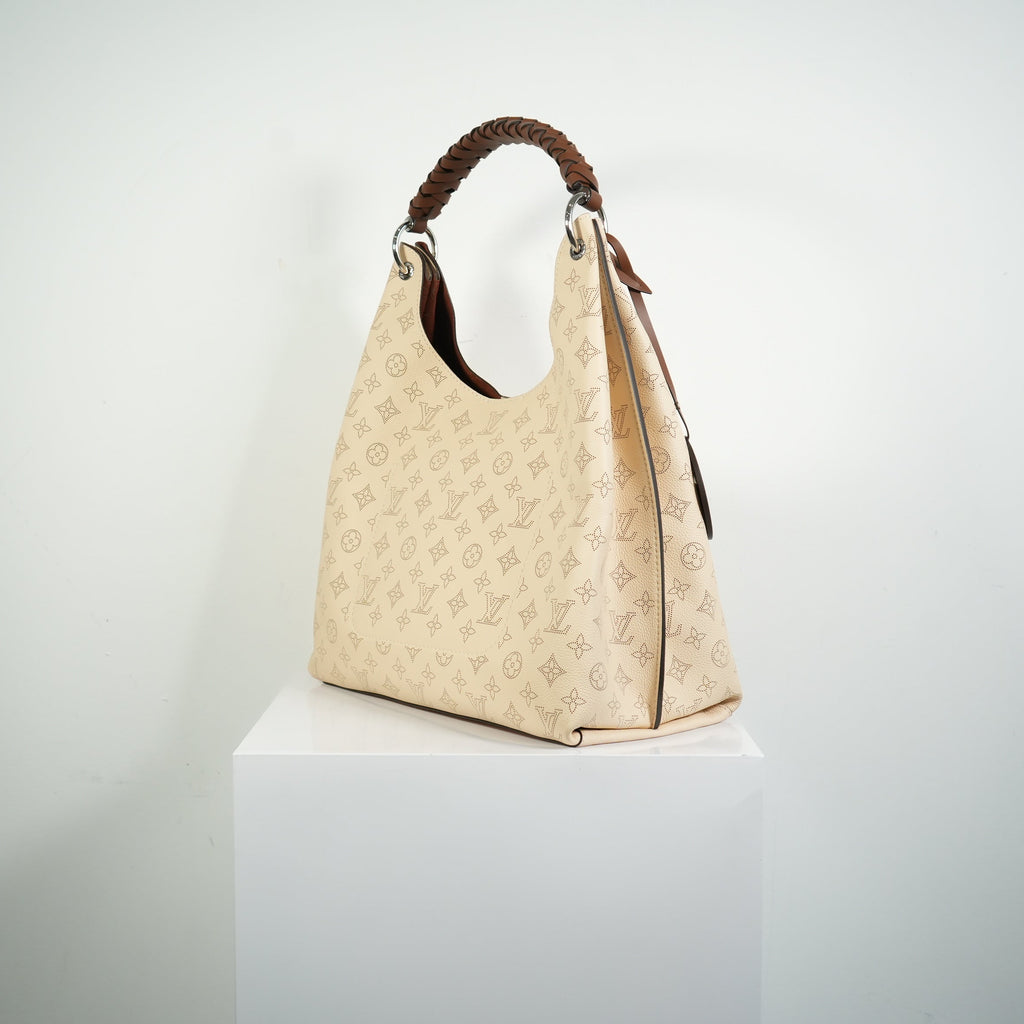 Louis Vuitton Caramel Hobo Creme Beige Mahina Perforated Calf Leather Bag FULL SET