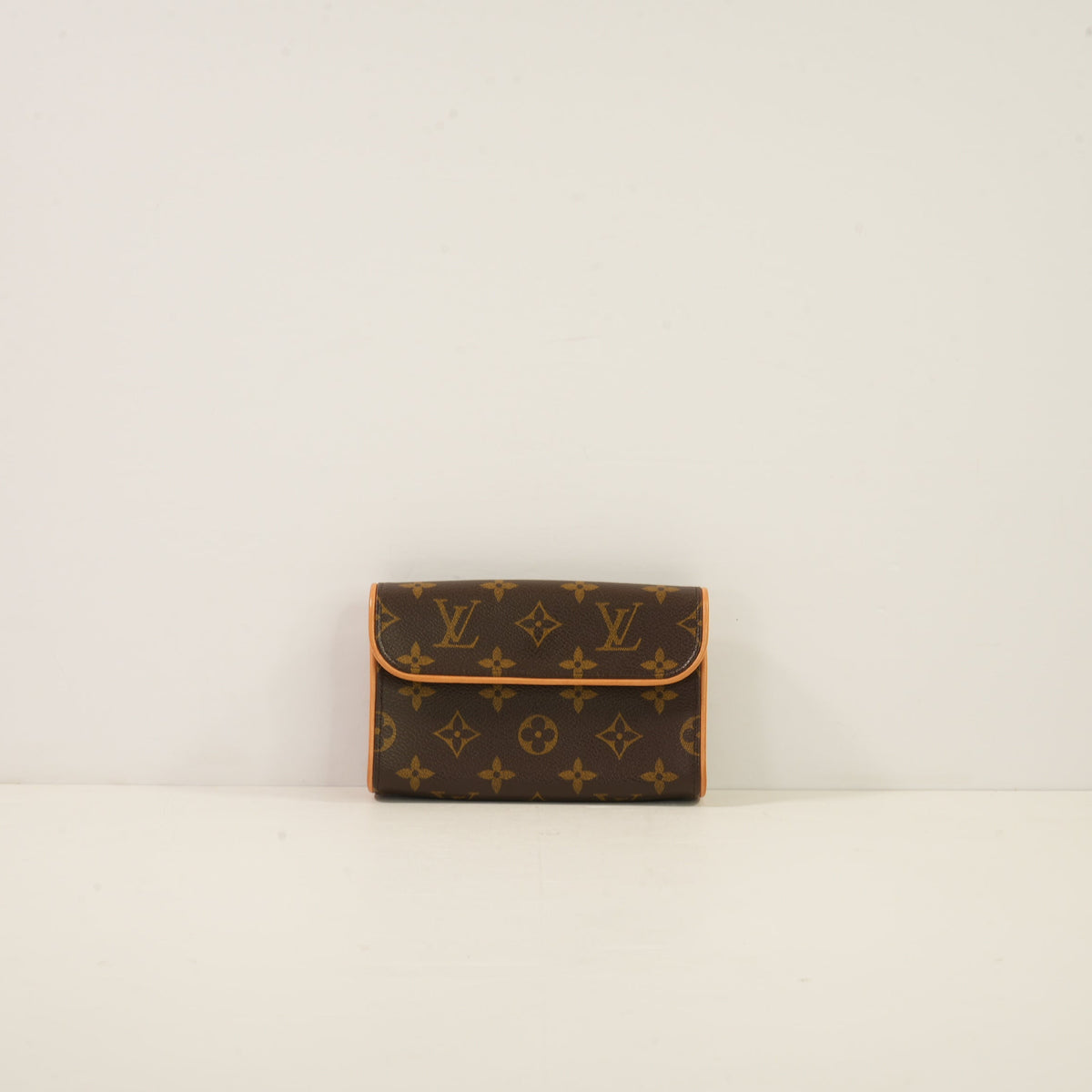 Louis Vuitton Monogram Pochette Floretine W/Dustbag