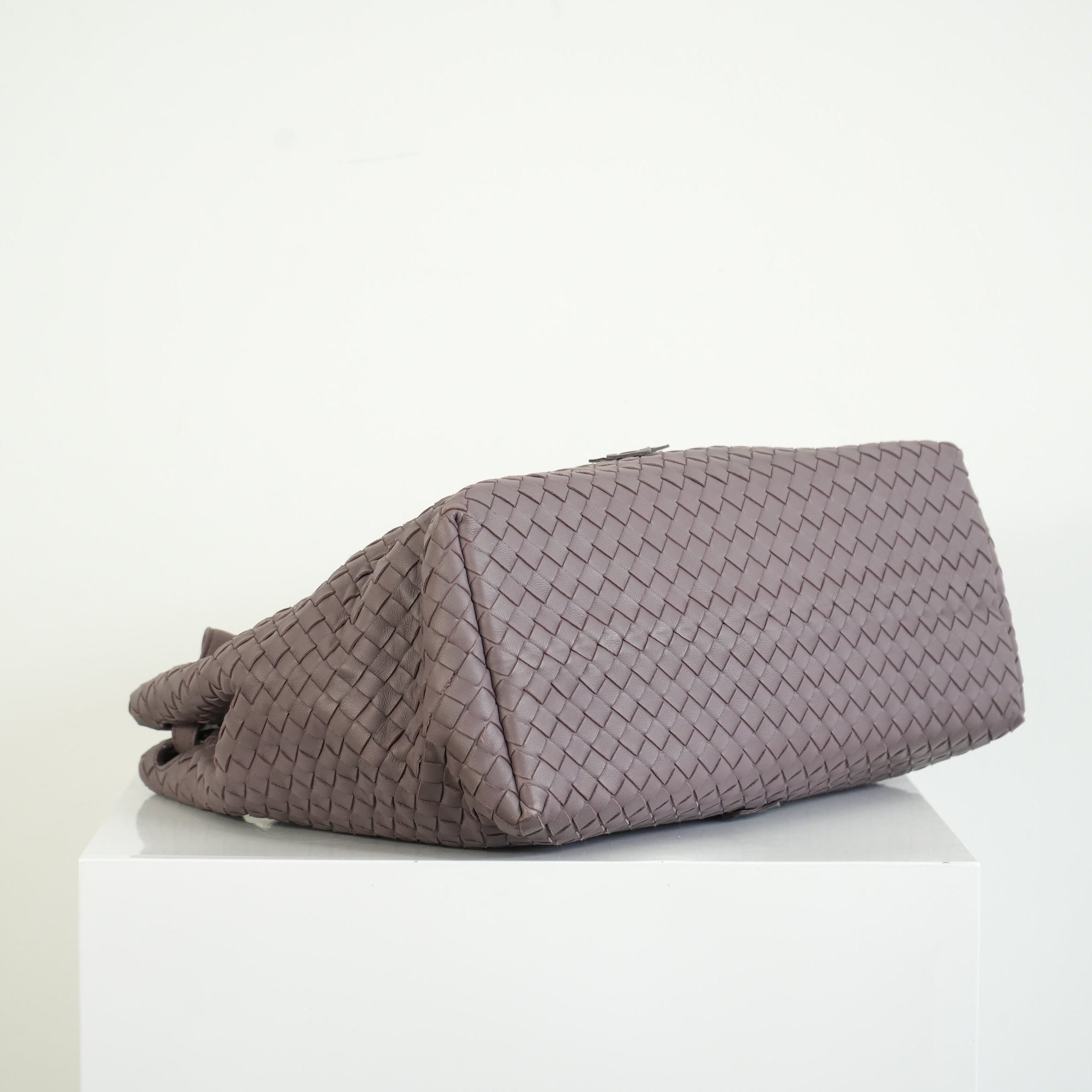 Bottega Veneta Intrecciato Woven Leather Hobo Bag Purple Mauve