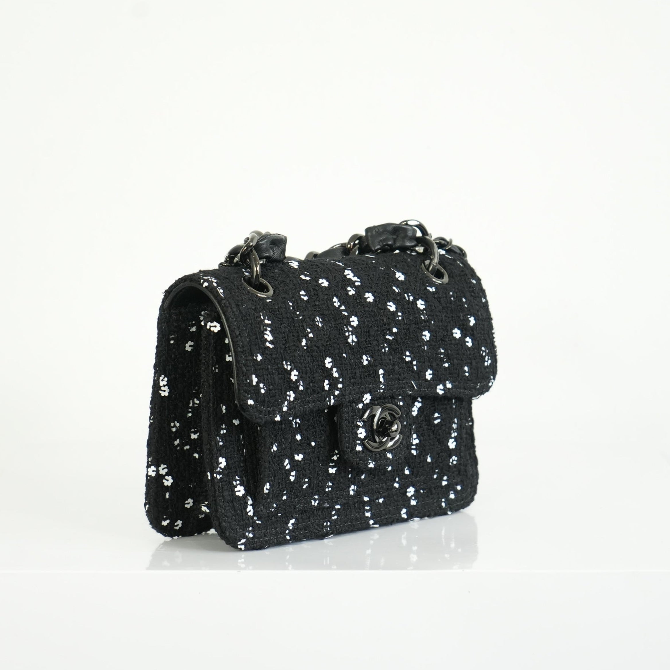 Chanel 2023 Classic Flap Bag Tweed Black Mini Shoulder Bag Limited Edition