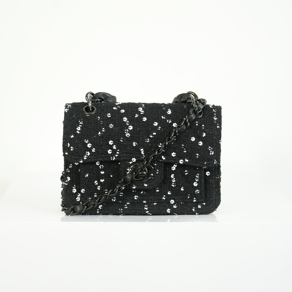 Chanel 2023 Classic Flap Bag Tweed Black Mini Shoulder Bag Limited Edition