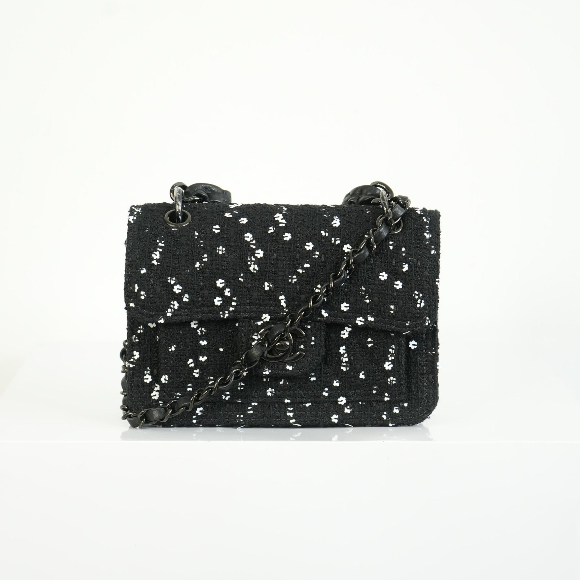 Chanel 2023 Classic Flap Bag Tweed Black Mini Shoulder Bag Limited Edition