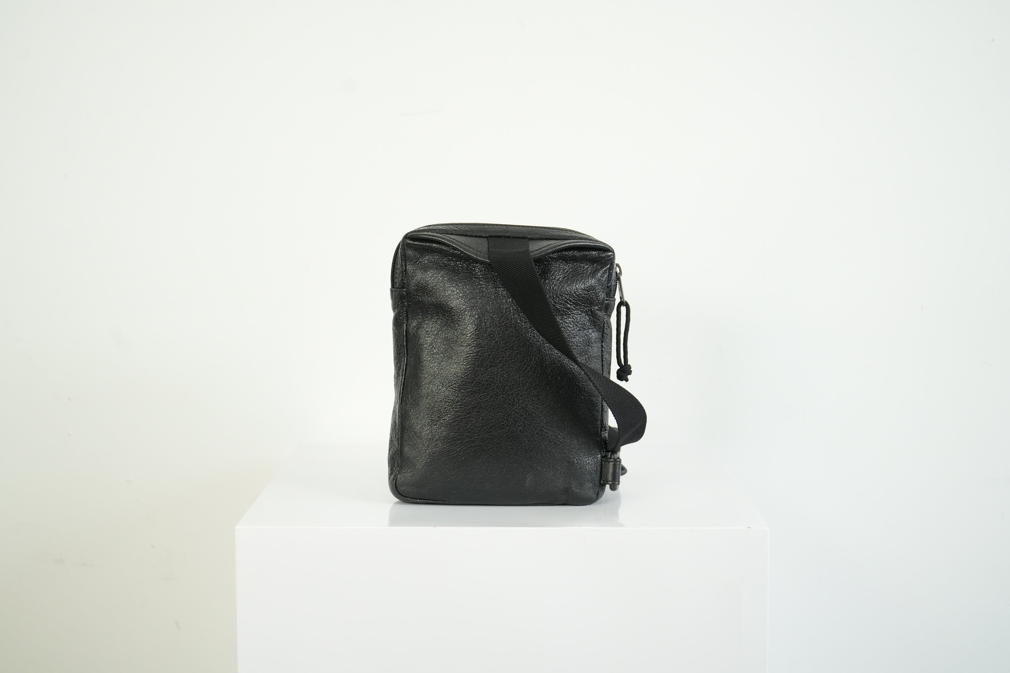 Balenciaga Black Crinkled Leather Crossbody Messenger Bag Explorer Pouch