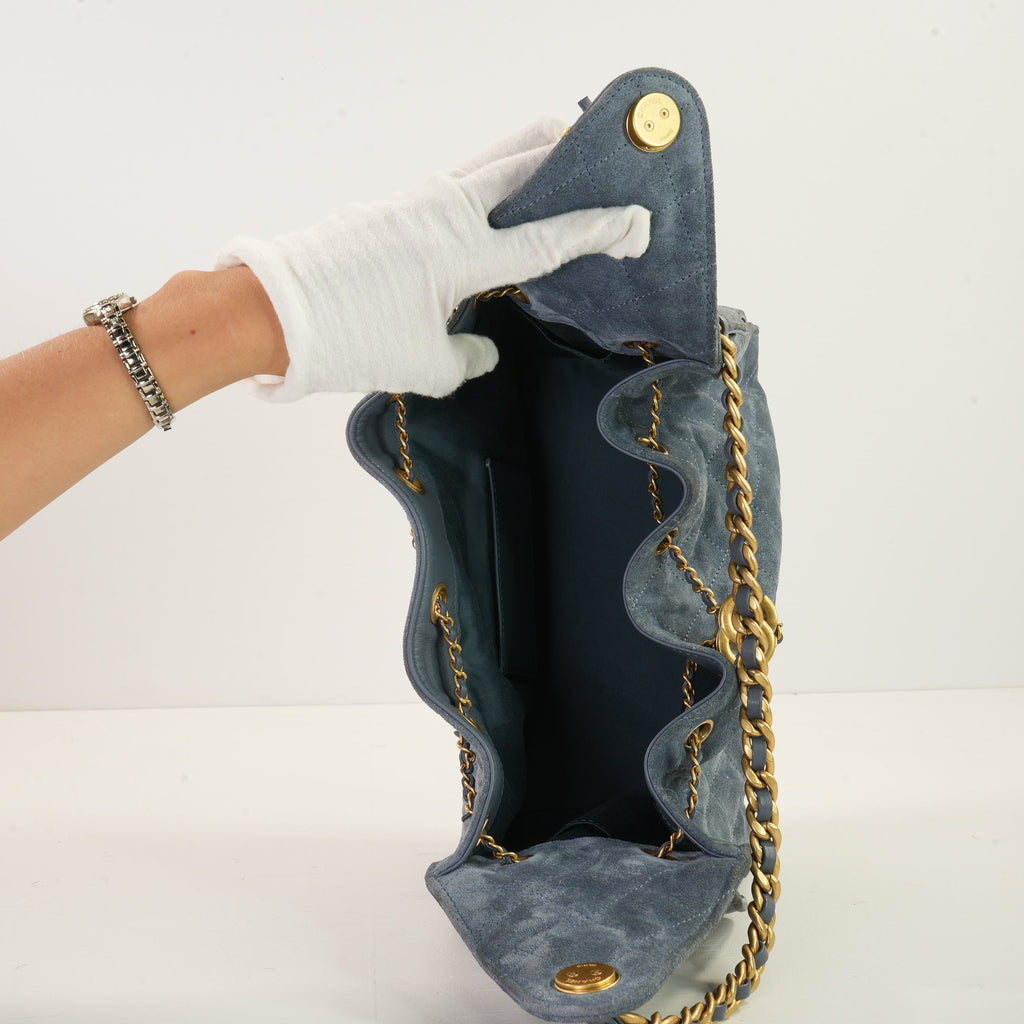 Chanel 25 Blue Quilted Suede Small Hobo Bag (2025)