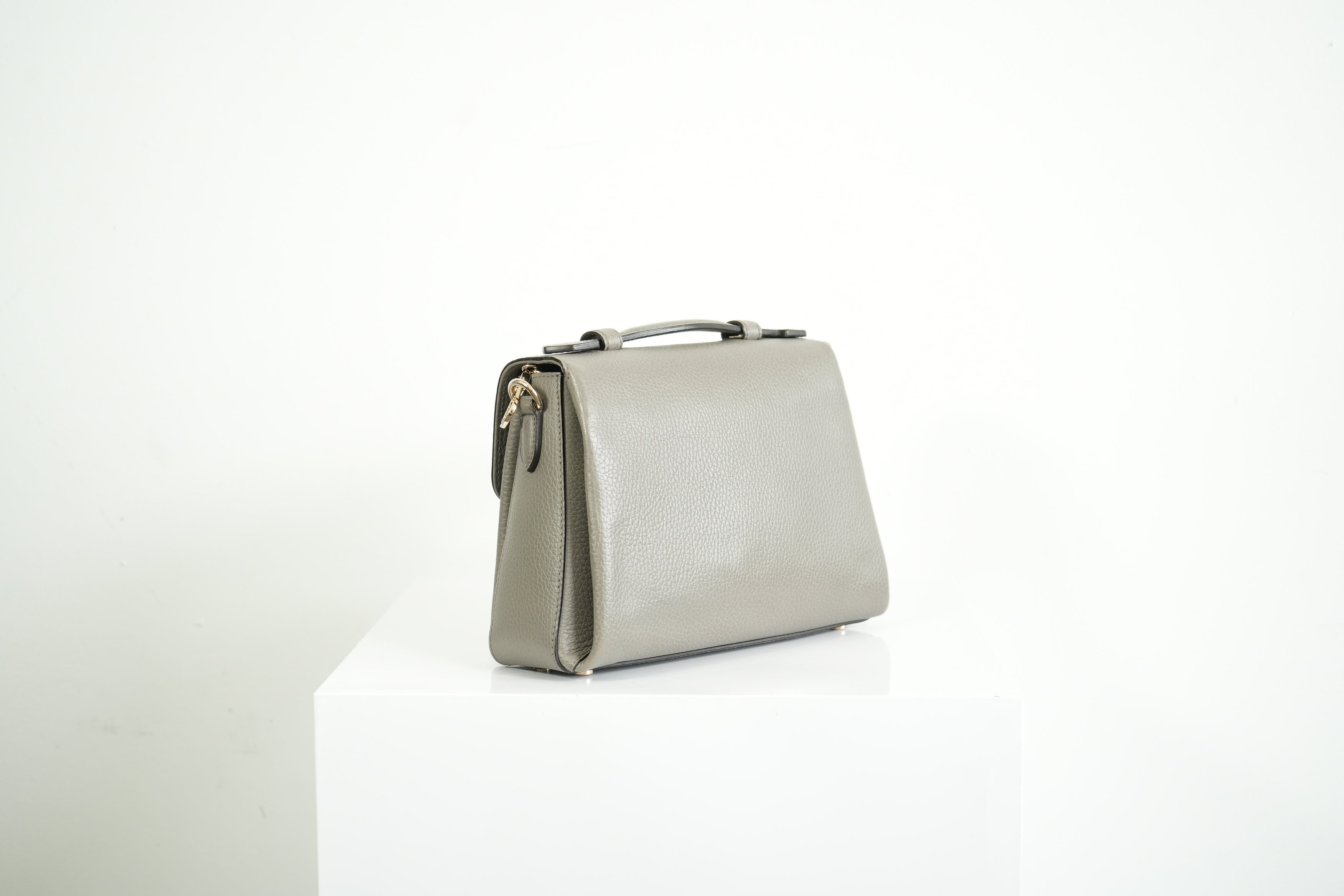 Gucci Interlocking G Grey Pebbled Leather Top Handle Crossbody Bag