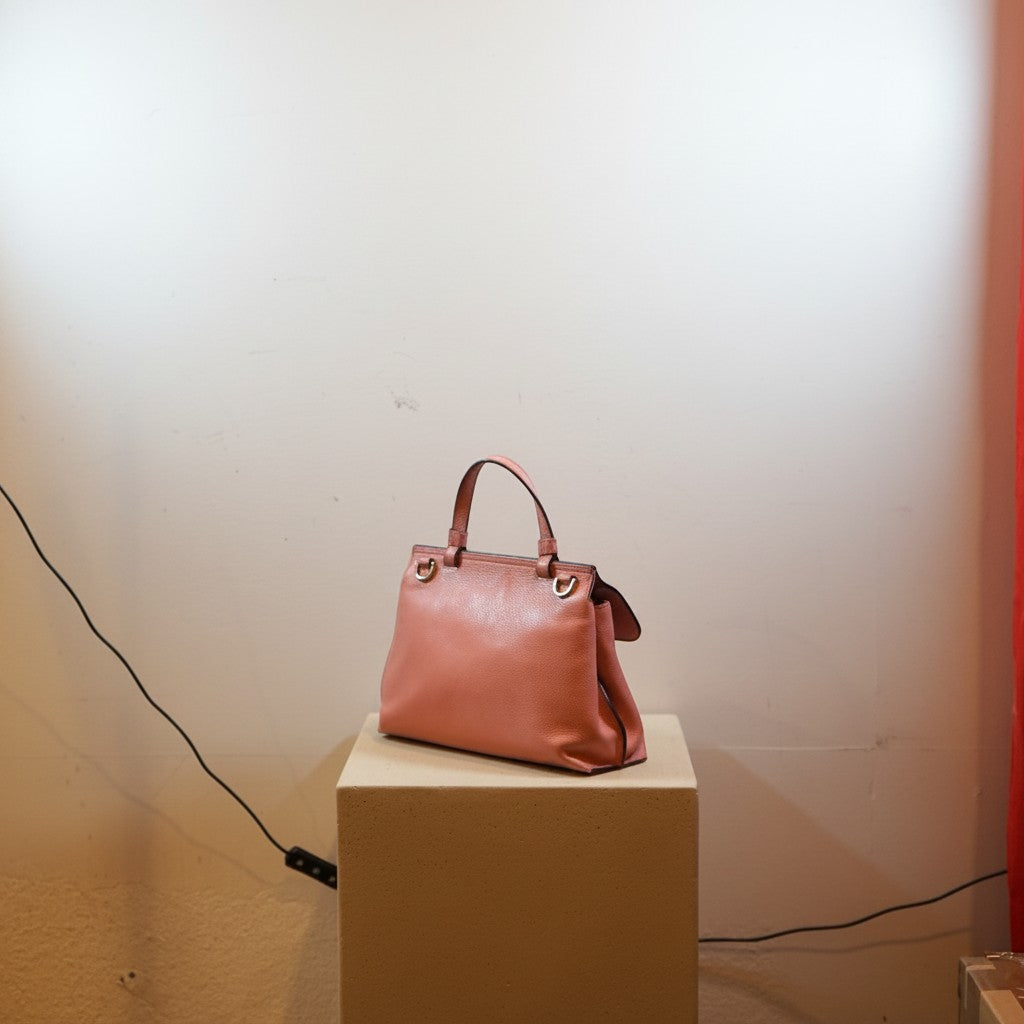 Gucci Pink Leather handbag