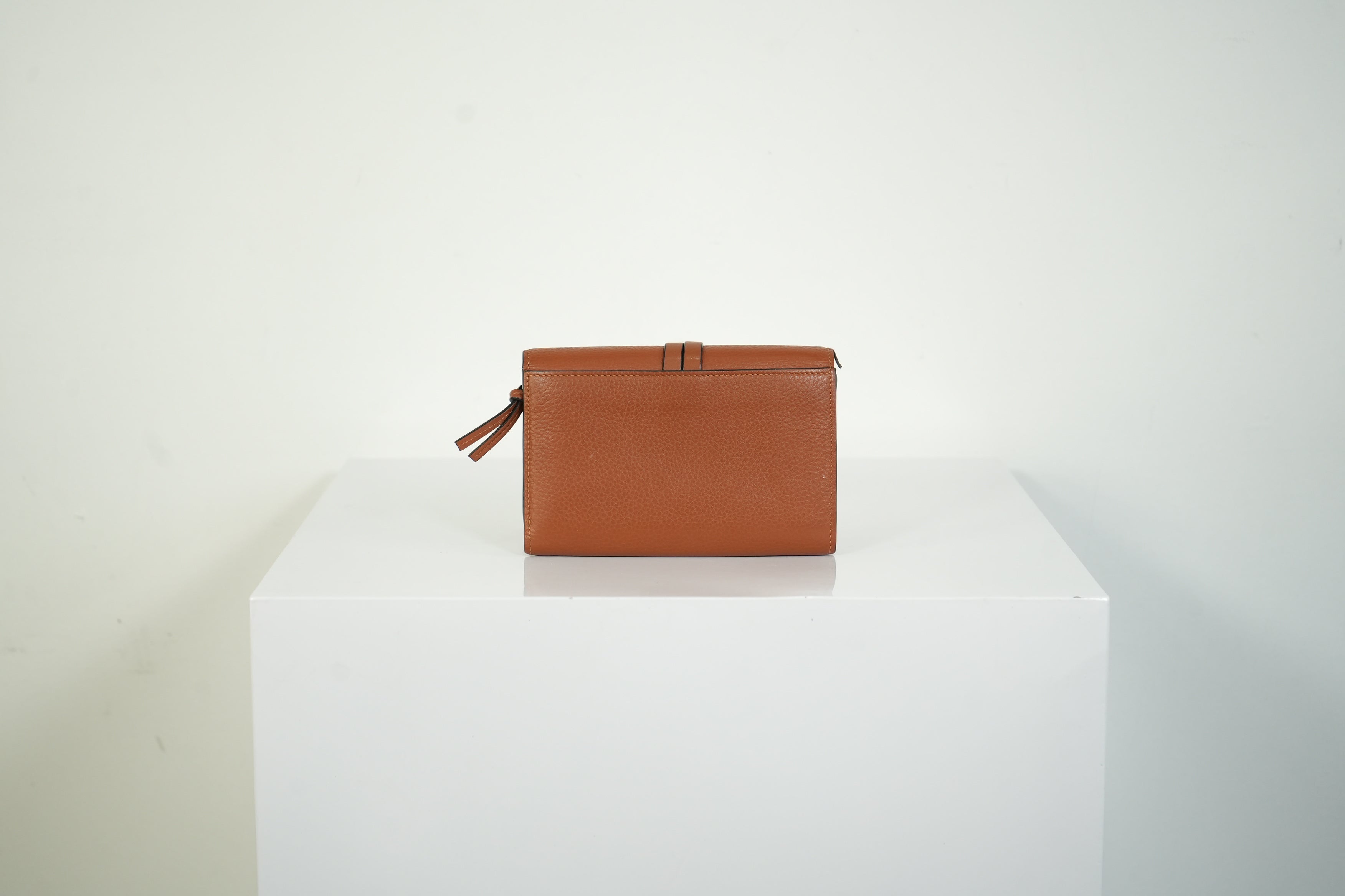 Chloe Alphabet Compact Wallet Tan Brown Pebbled Leather Gold Ring