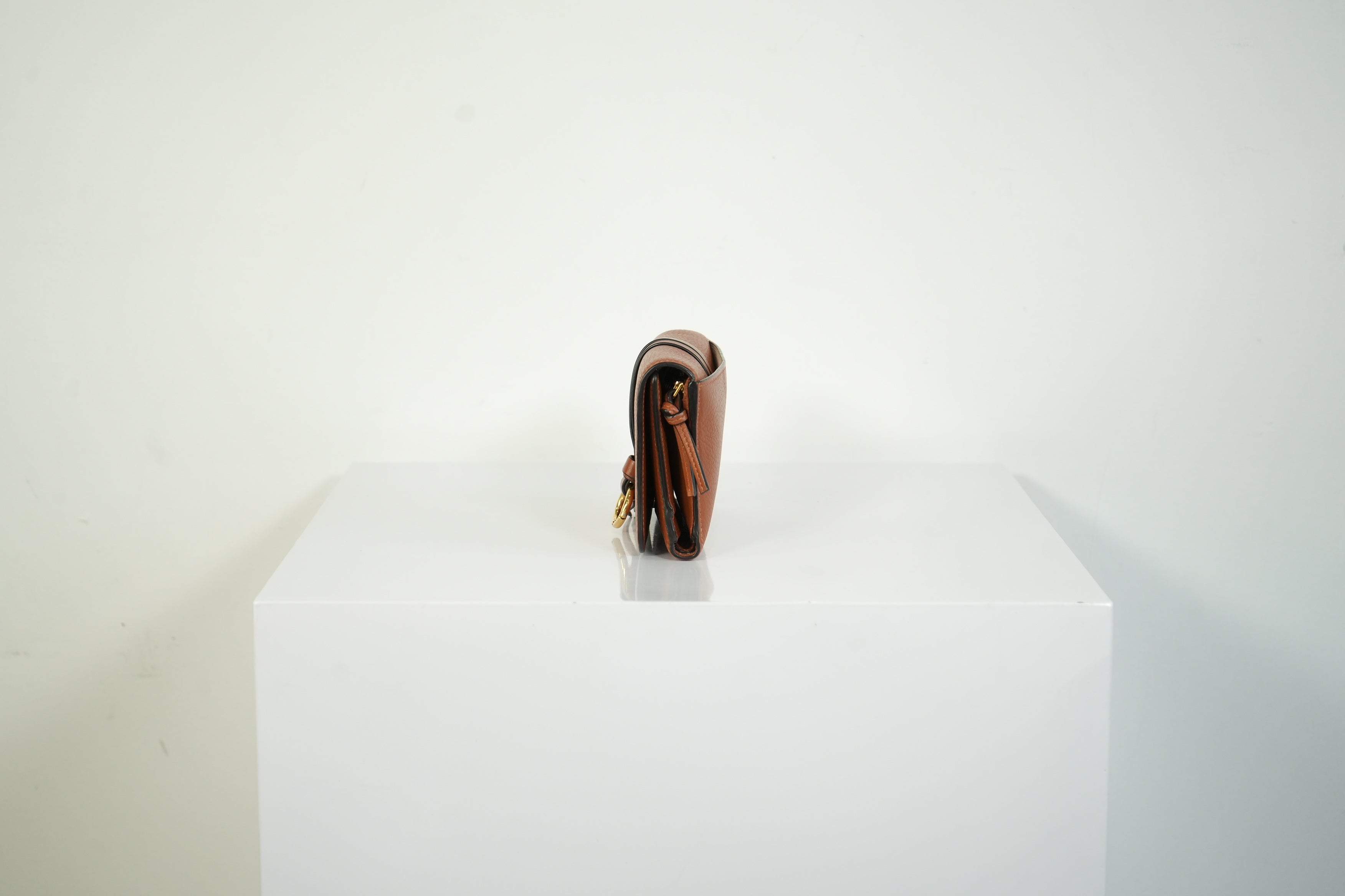Chloe Alphabet Compact Wallet Tan Brown Pebbled Leather Gold Ring
