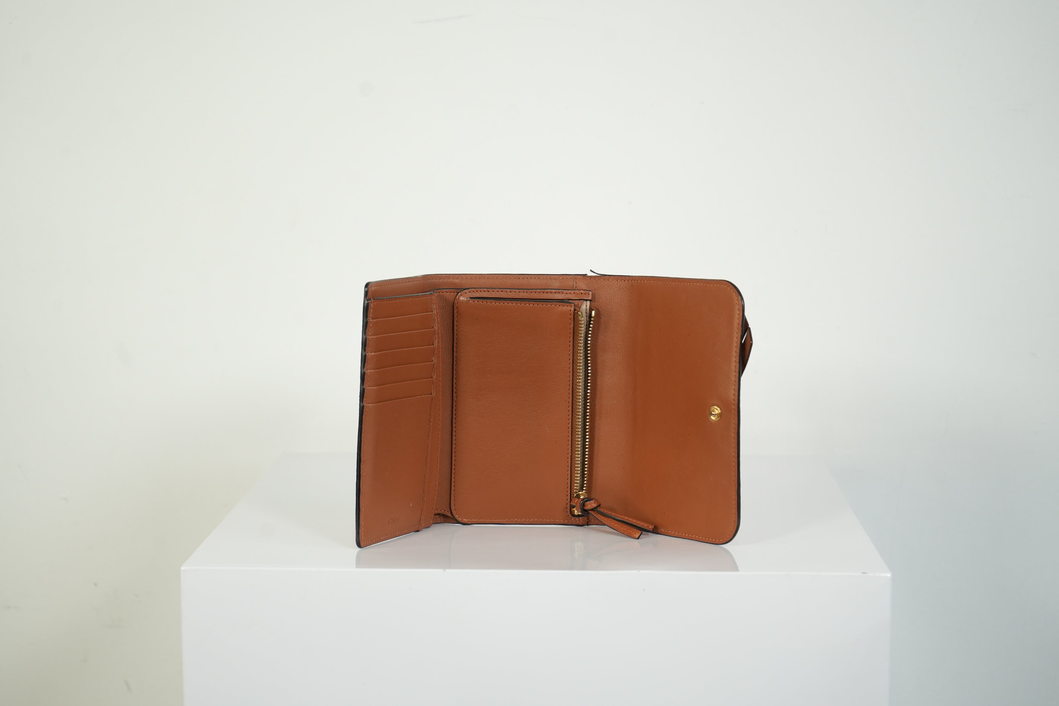 Chloe Alphabet Compact Wallet Tan Brown Pebbled Leather Gold Ring