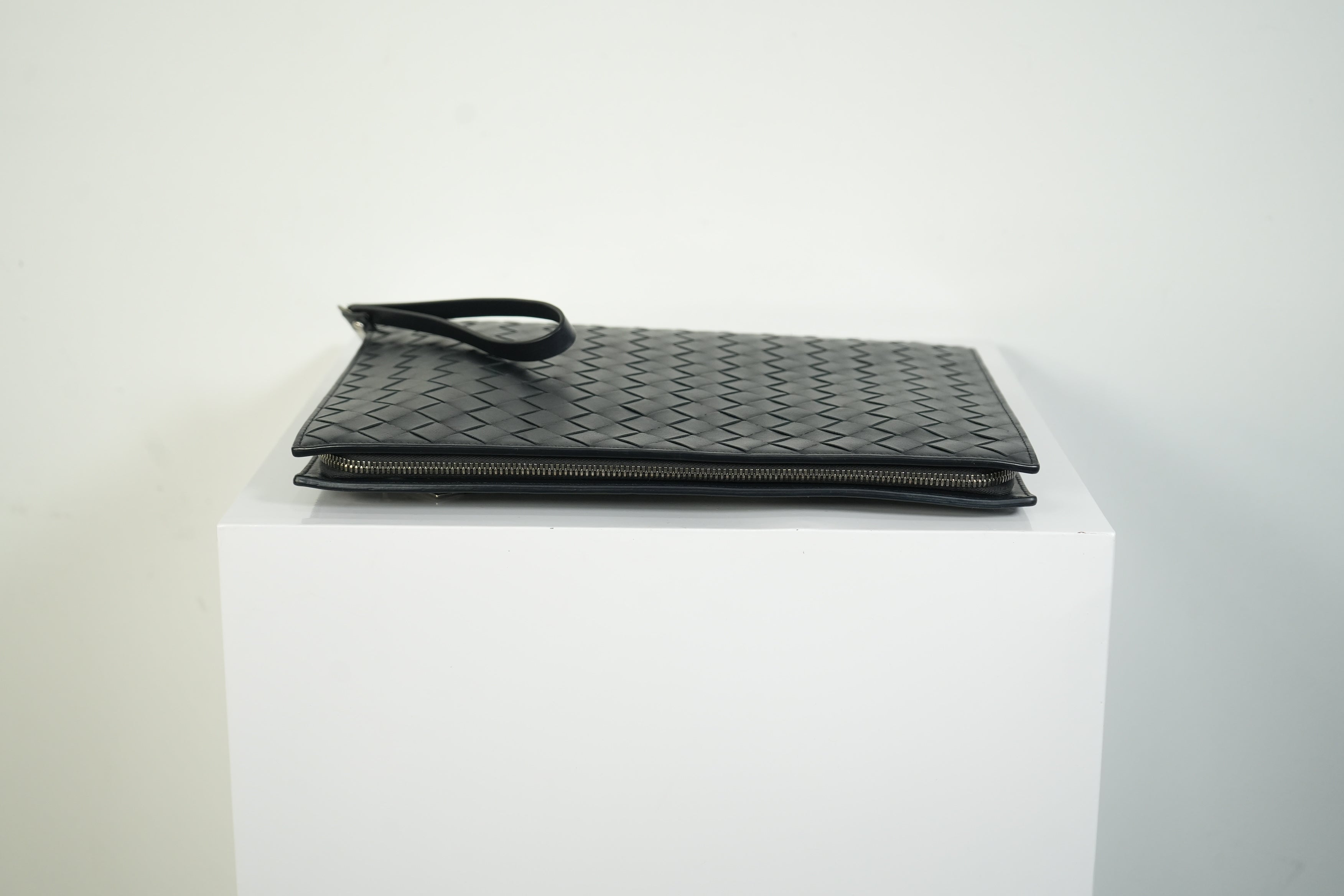 Bottega Veneta Intrecciato Woven Leather Document Case Clutch Pouch Black