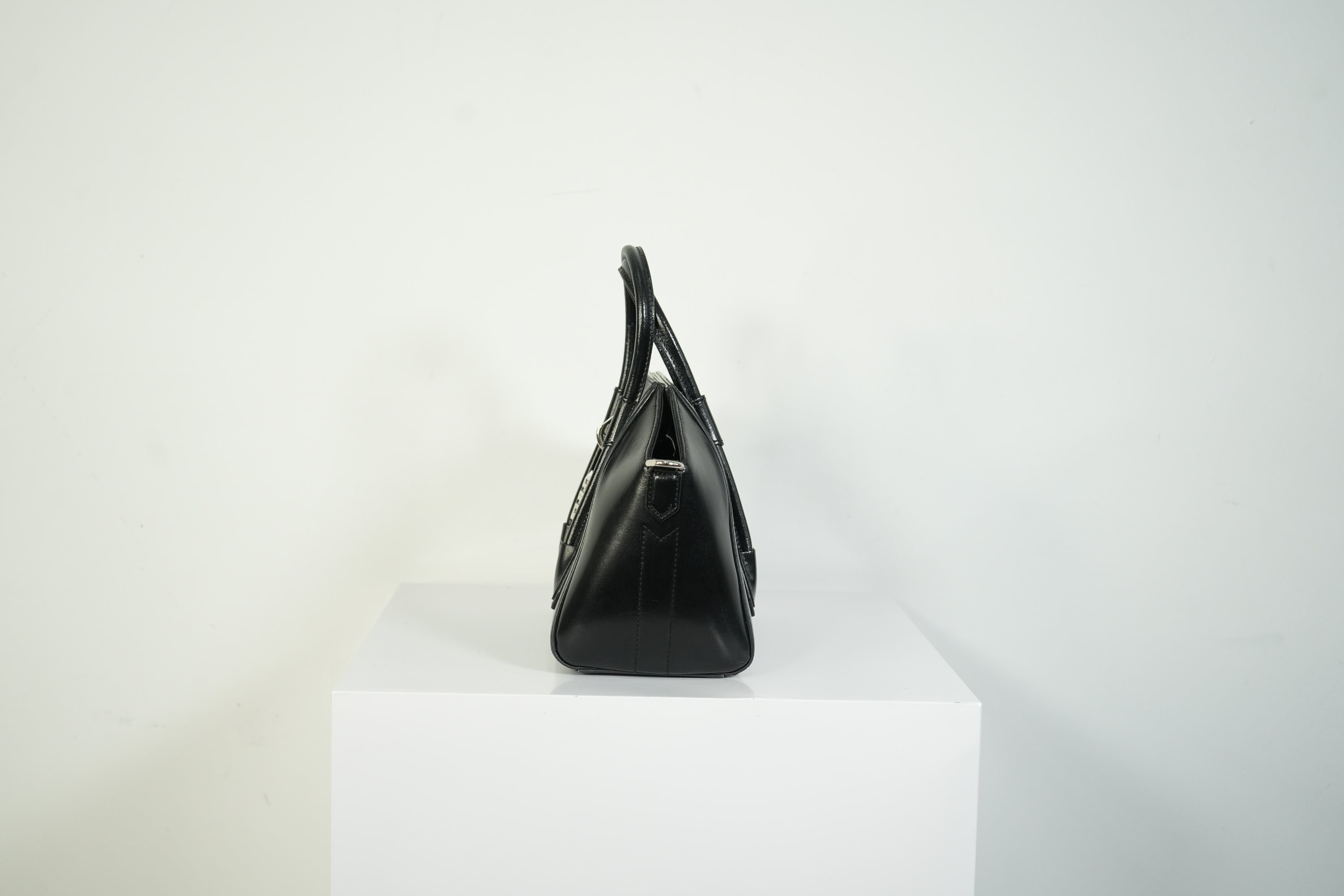 Givenchy Antigona Lock Bag Smooth Leather Black Top Handle Handbag