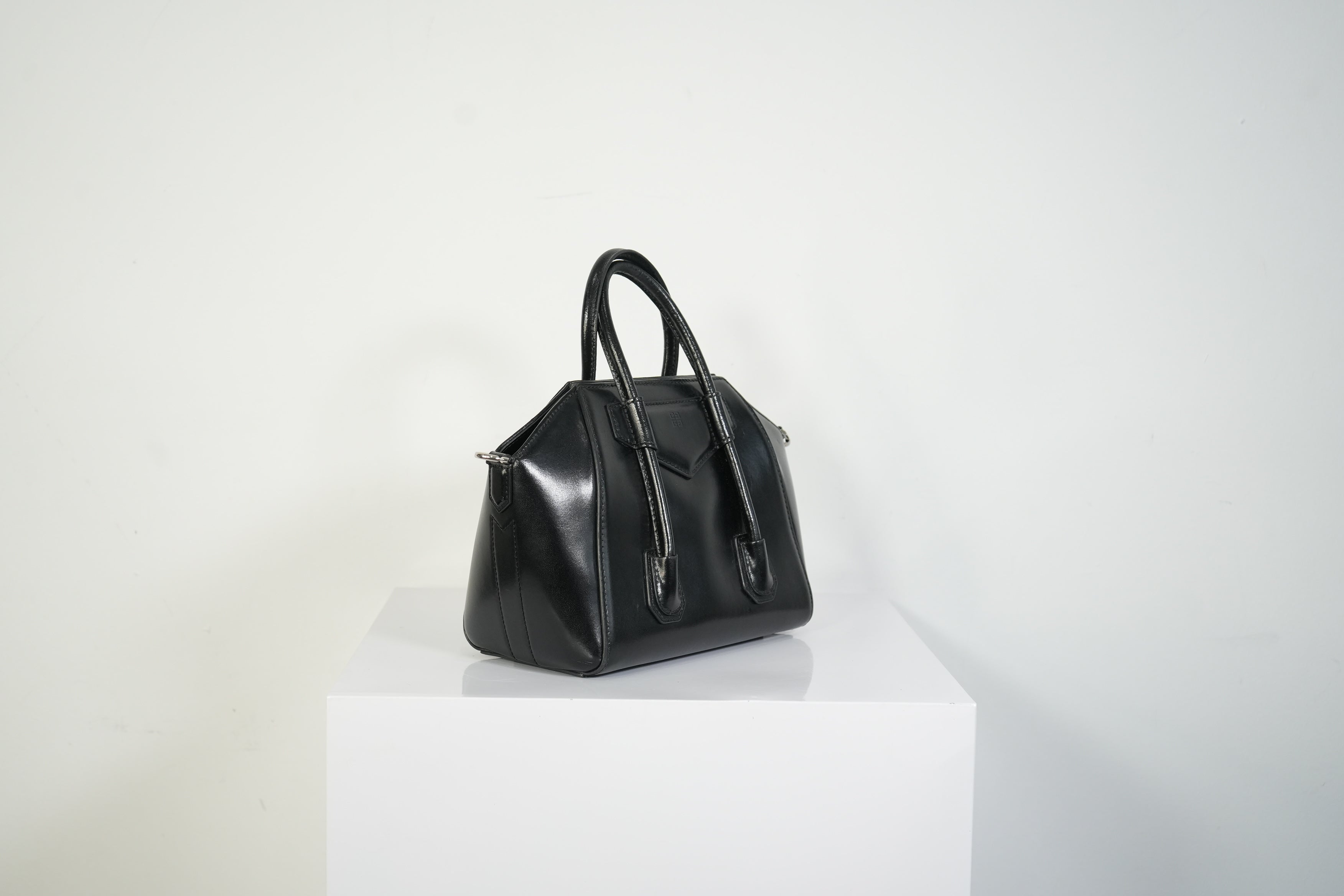 Givenchy Antigona Lock Bag Smooth Leather Black Top Handle Handbag