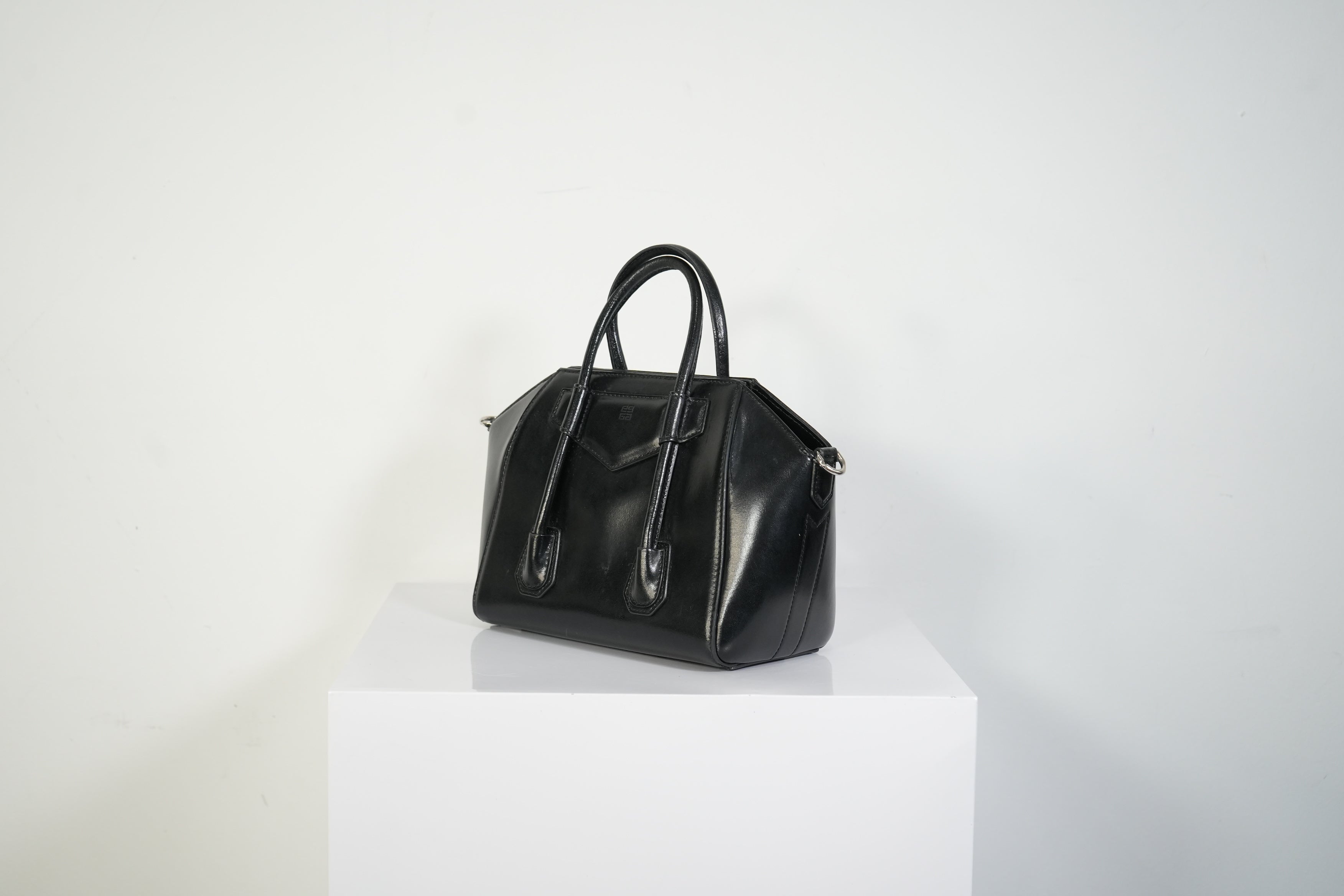 Givenchy Antigona Lock Bag Smooth Leather Black Top Handle Handbag