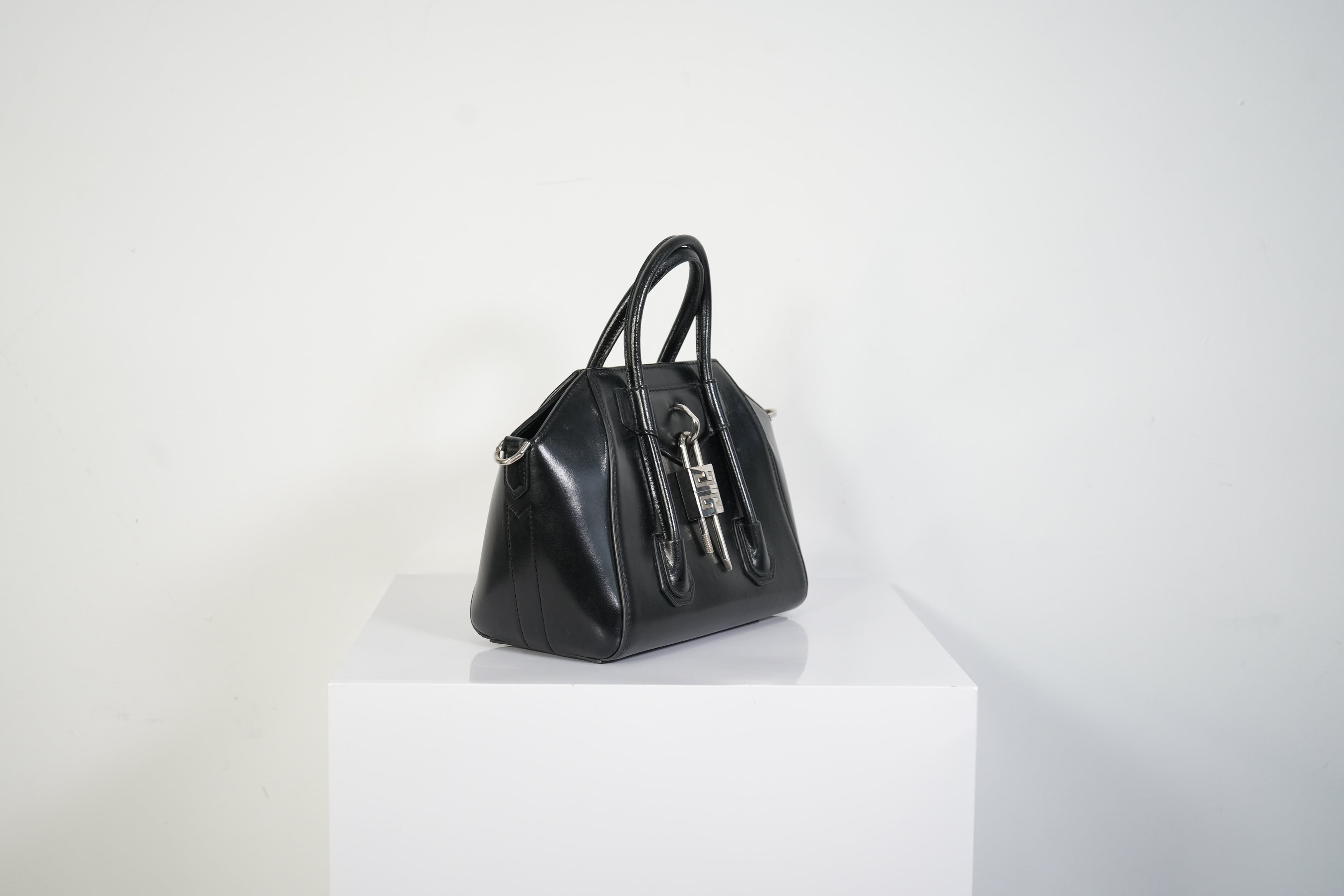 Givenchy Antigona Lock Bag Smooth Leather Black Top Handle Handbag
