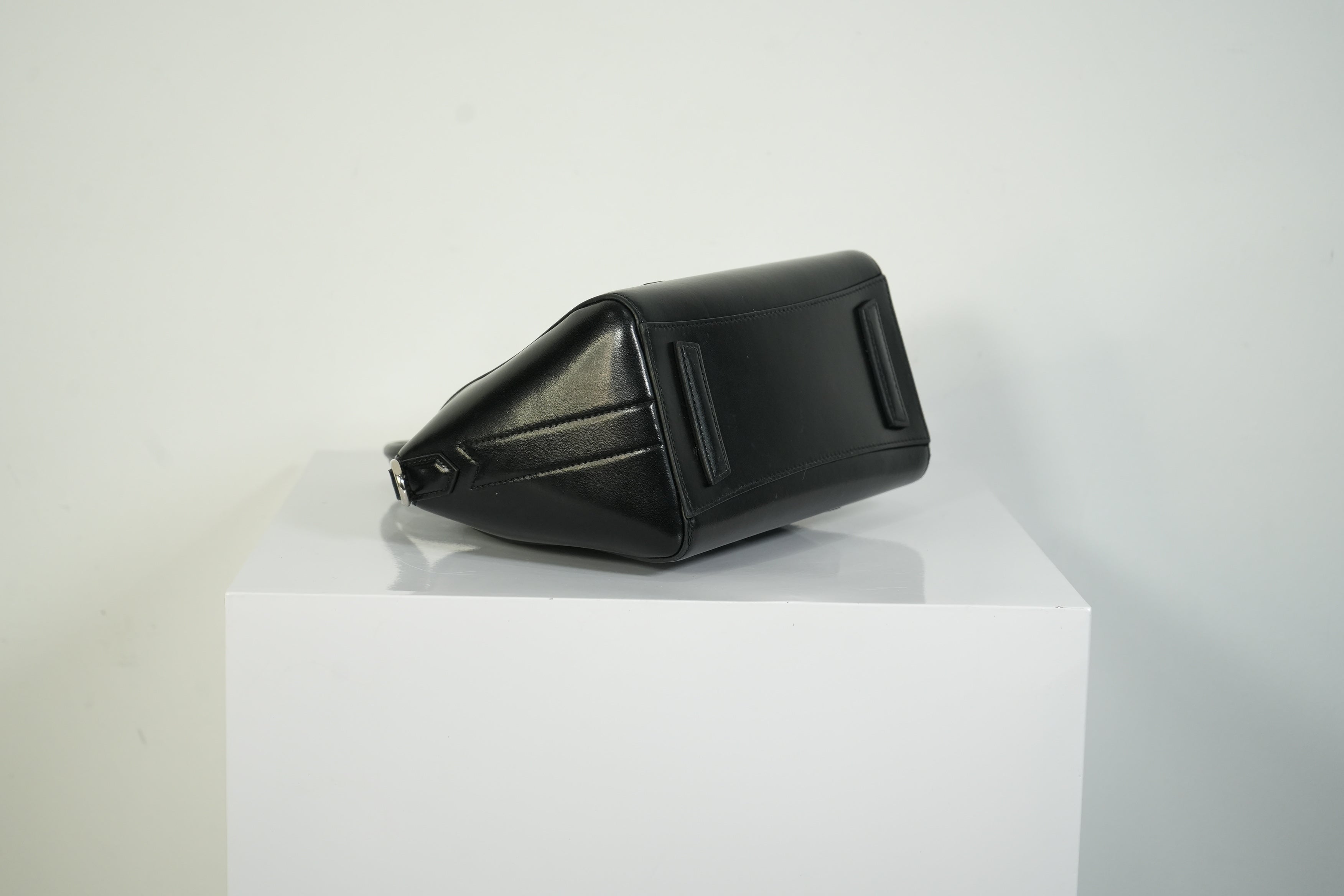 Givenchy Antigona Lock Bag Smooth Leather Black Top Handle Handbag