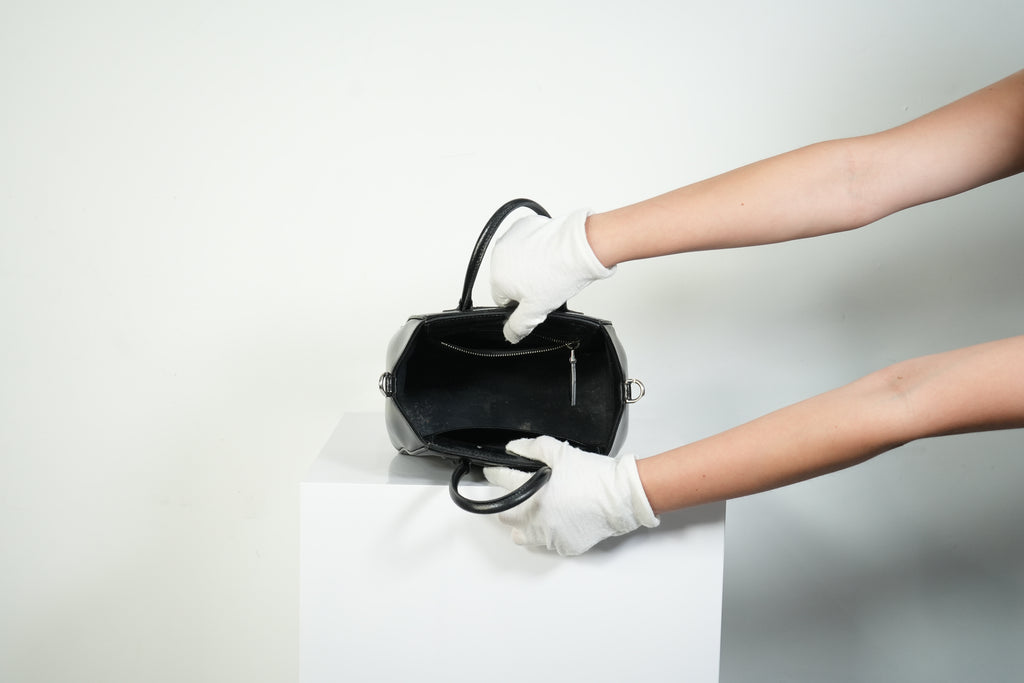 Givenchy Antigona Lock Bag Smooth Leather Black Top Handle Handbag