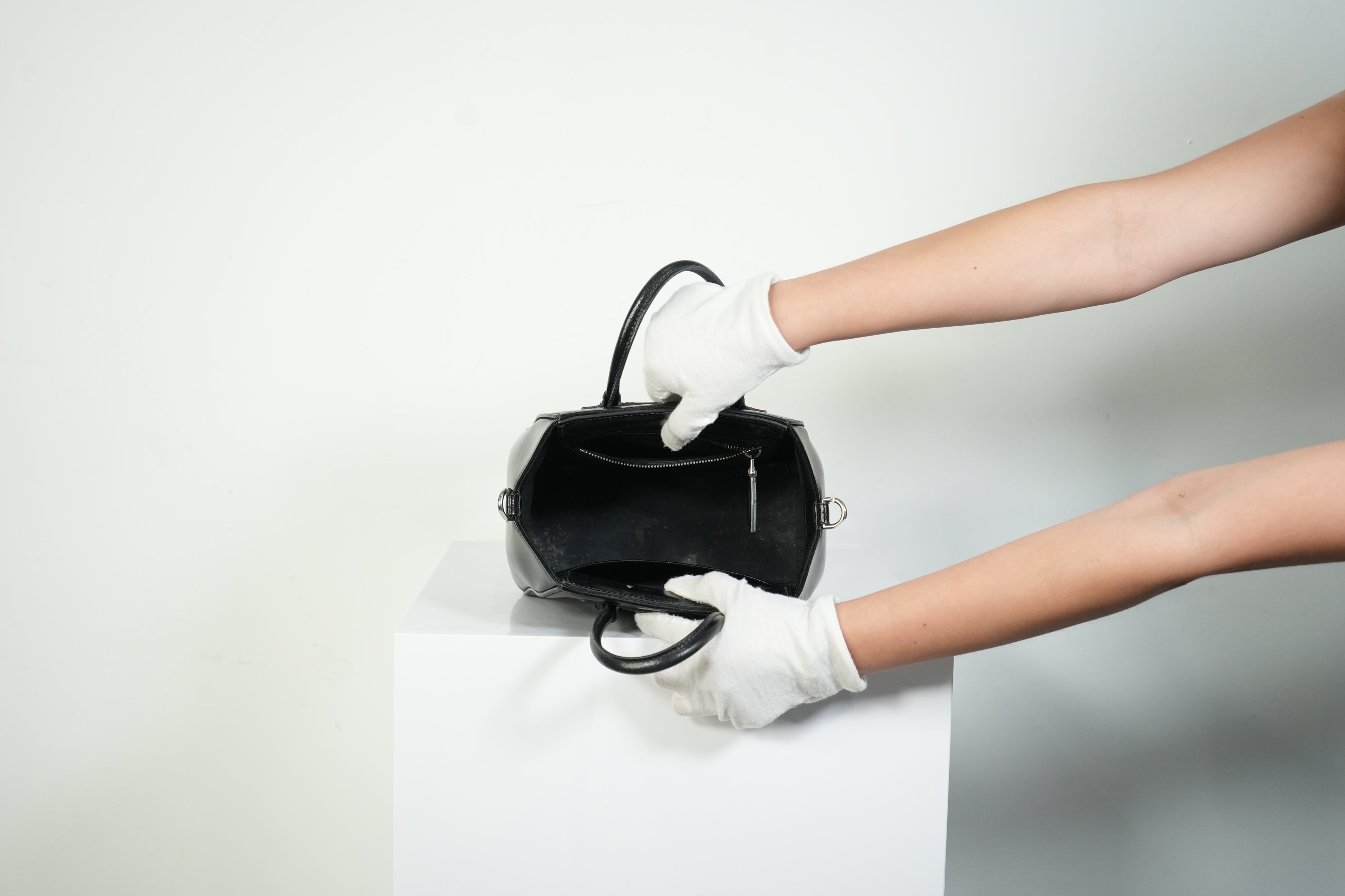 Givenchy Antigona Lock Bag Smooth Leather Black Top Handle Handbag