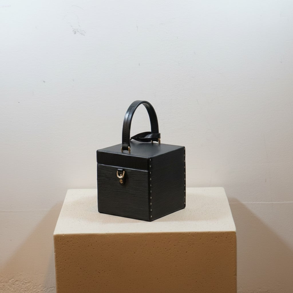 Louis Vuitton Beecker Box Black Epi Leather
