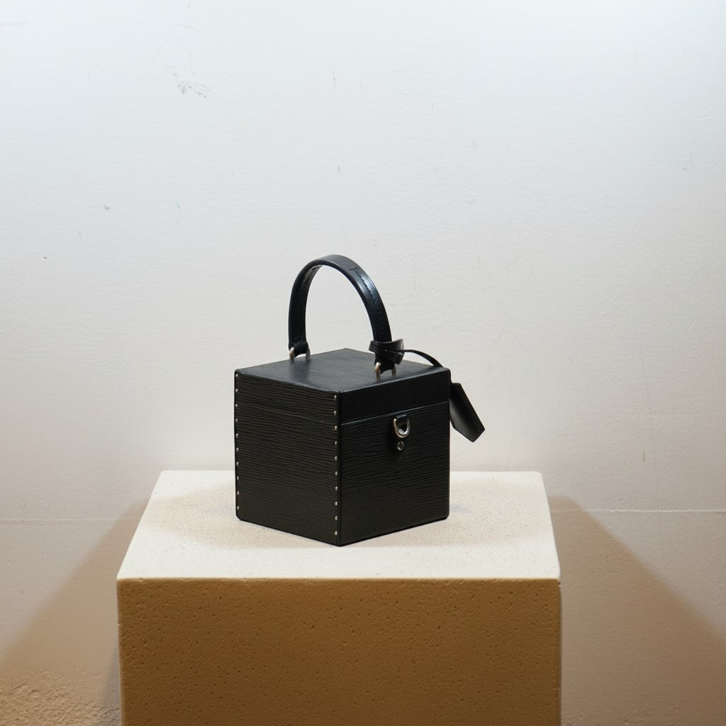 Louis Vuitton Beecker Box Black Epi Leather