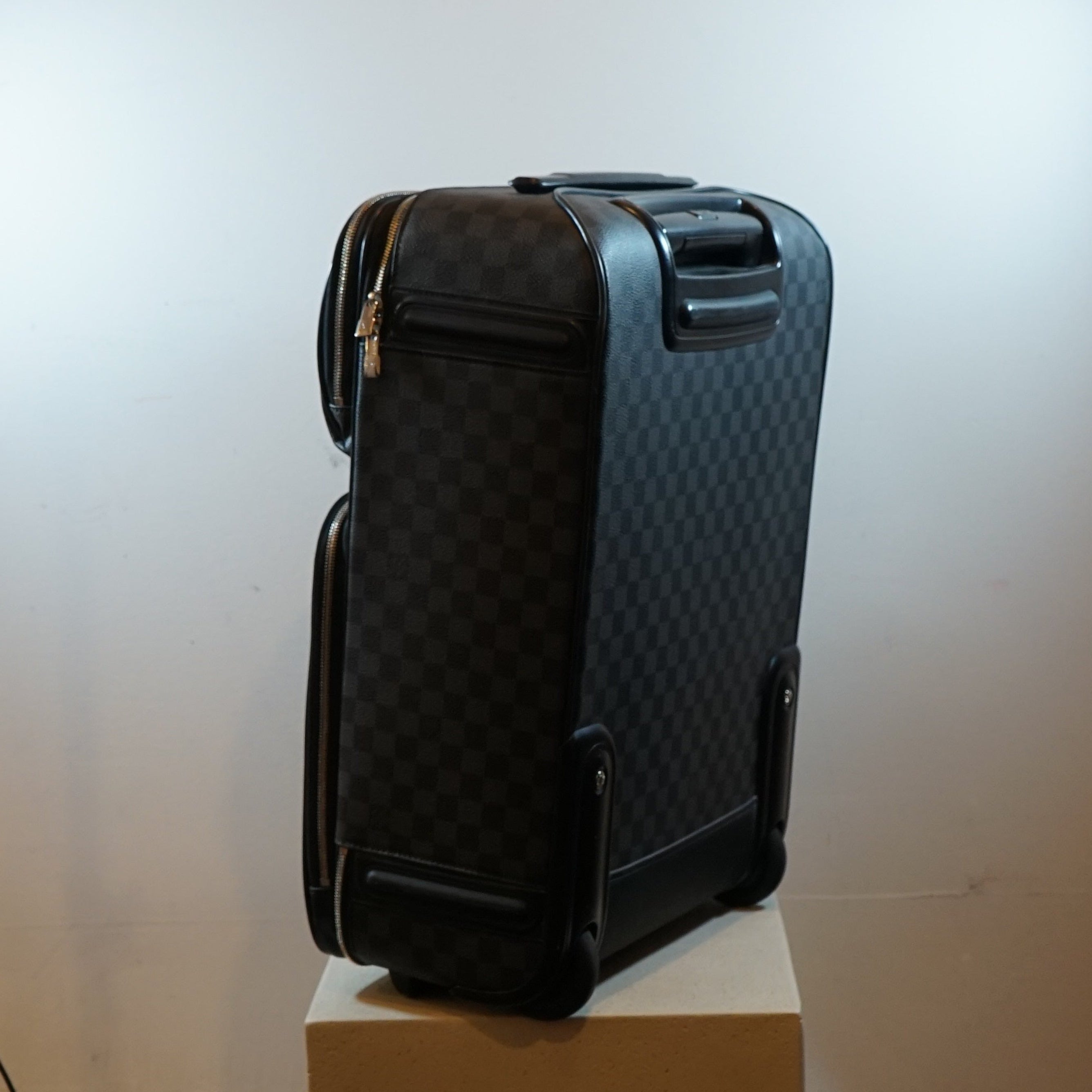 Louis Vuitton Damier Graphite Carry On Suitecase