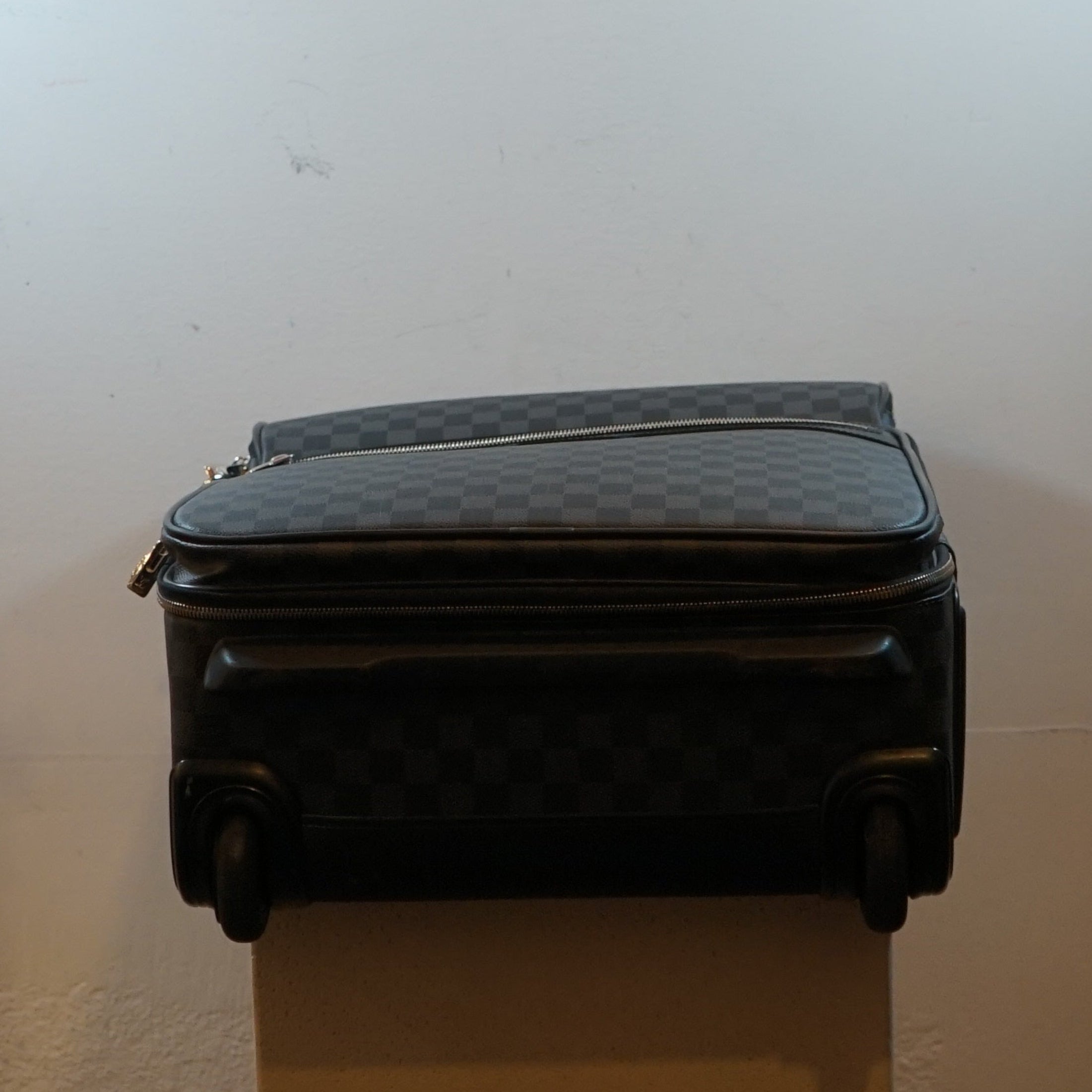 Louis Vuitton Damier Graphite Carry On Suitecase