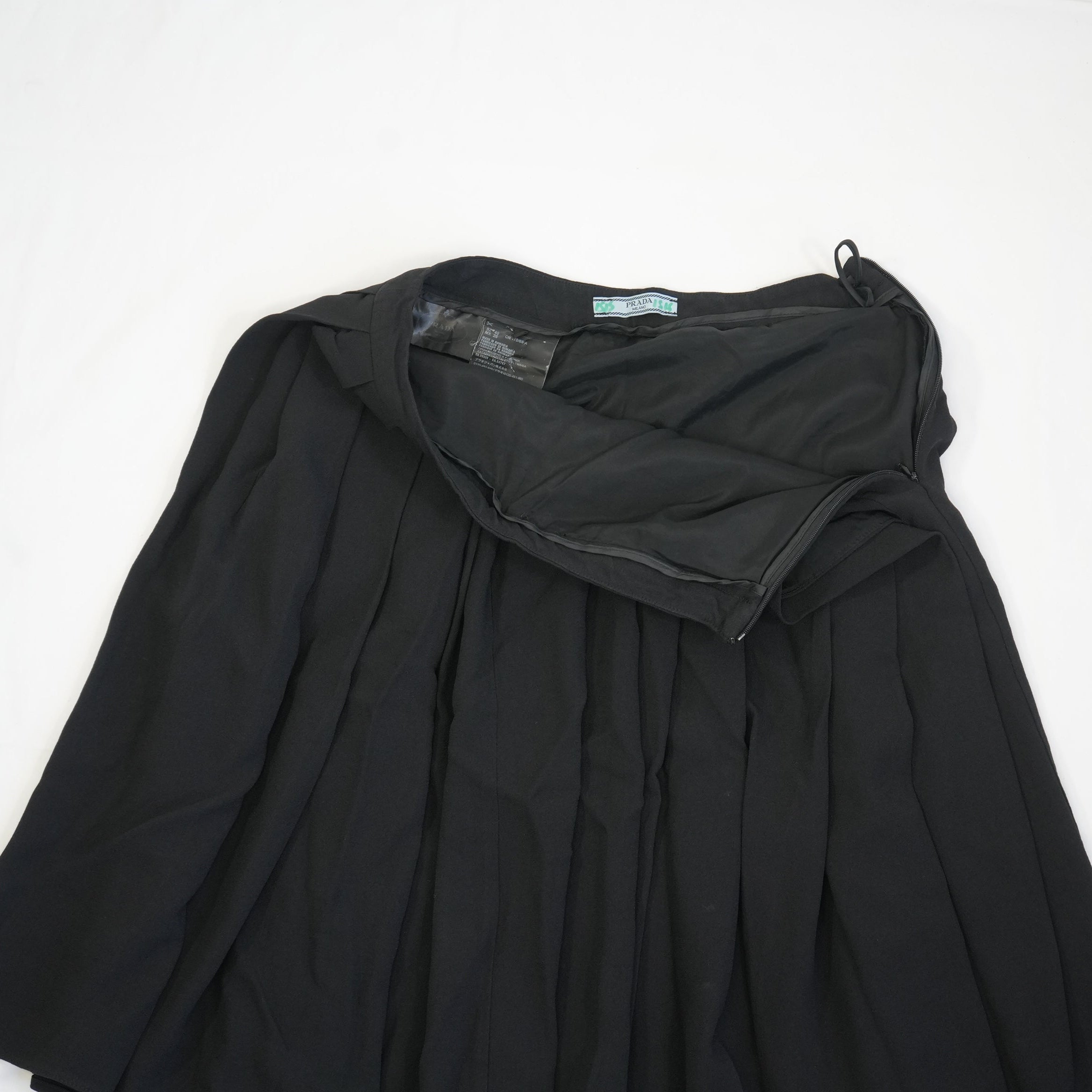 Prada Black Pleated Midi-Length Skirt Size 40