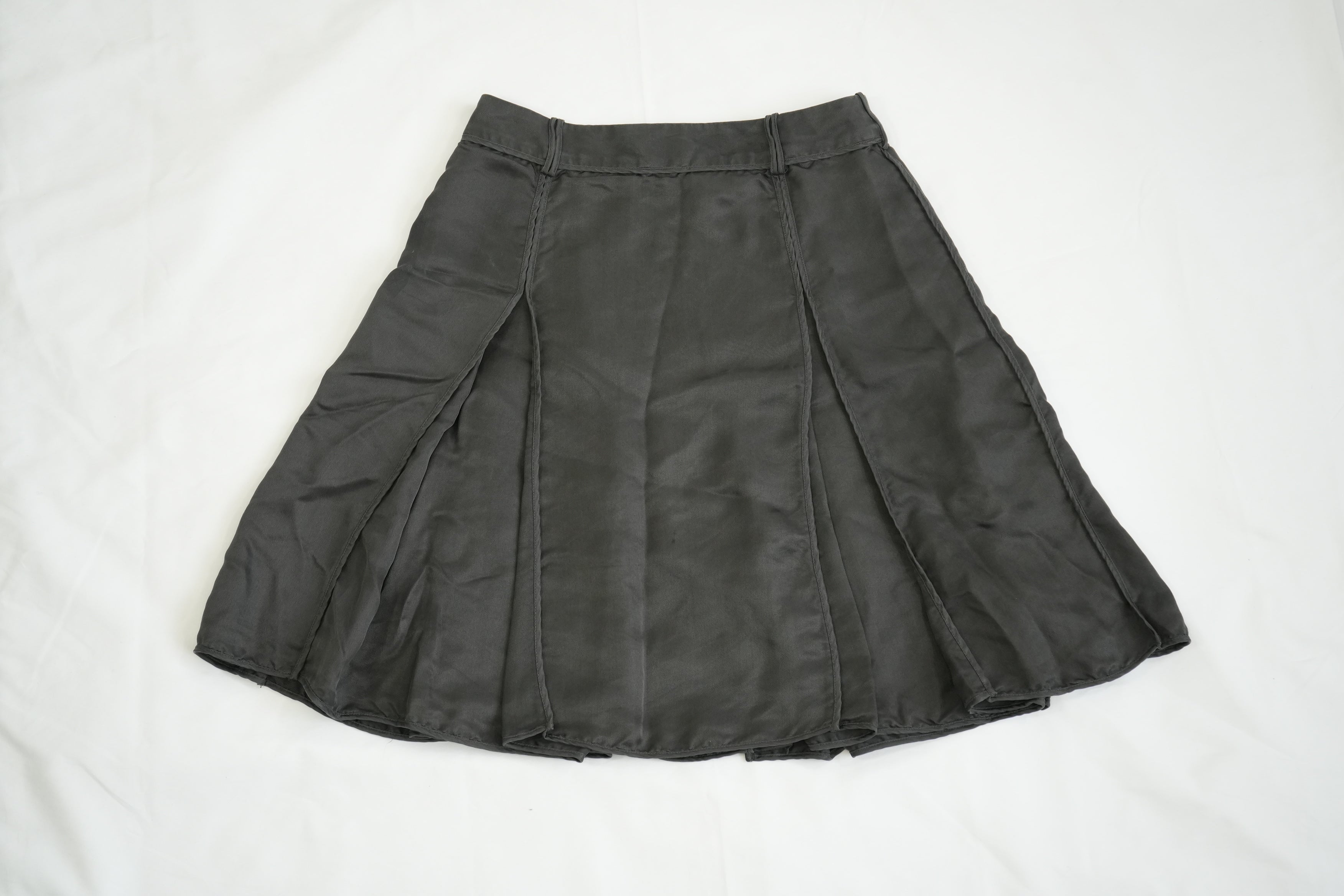 Louis Vuitton Black Studded Button Down Pleated Skirt Size 36