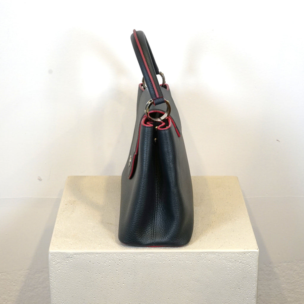 Louis Vuitton Capucines BB in Black and Pink