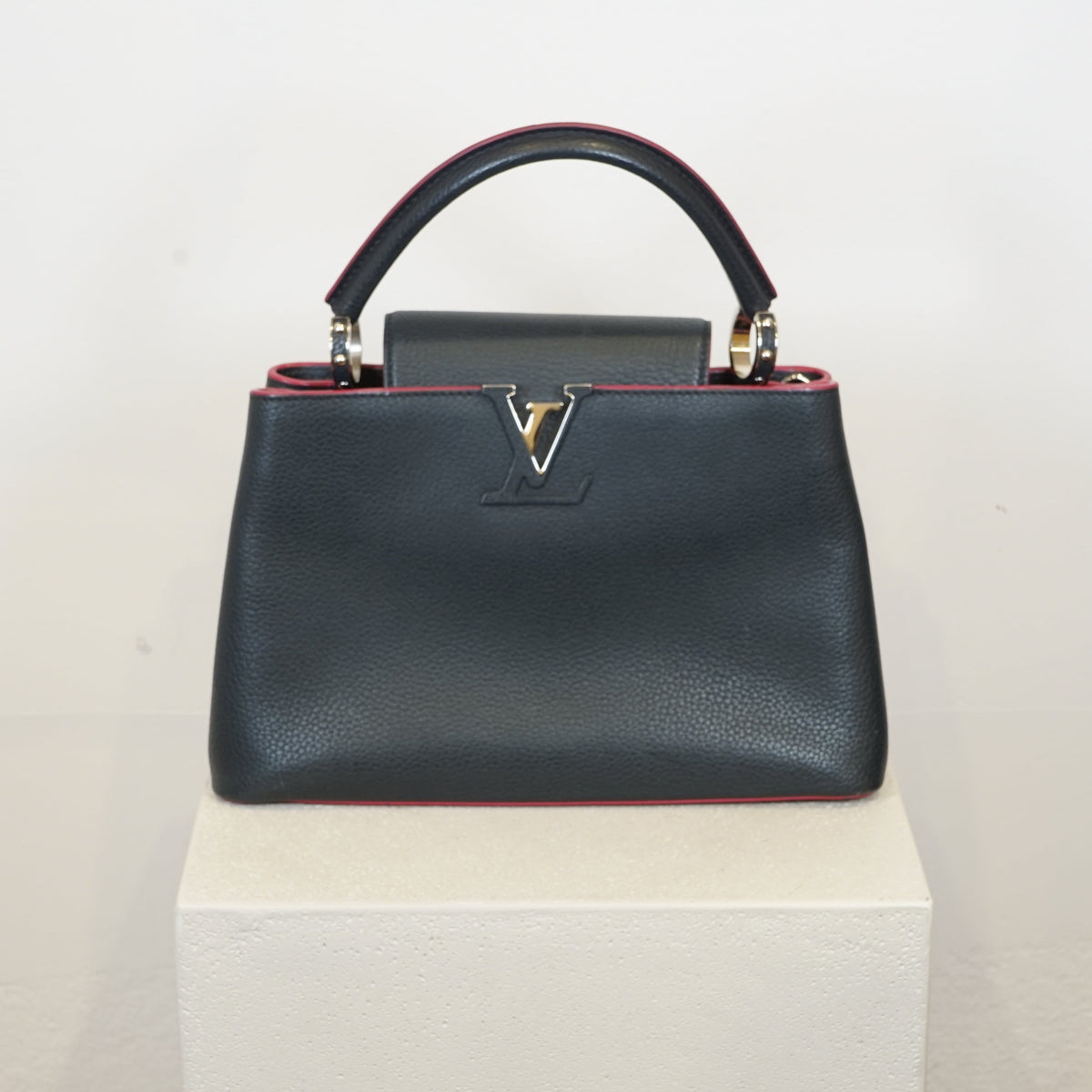 Louis Vuitton Capucines BB in Black and Pink