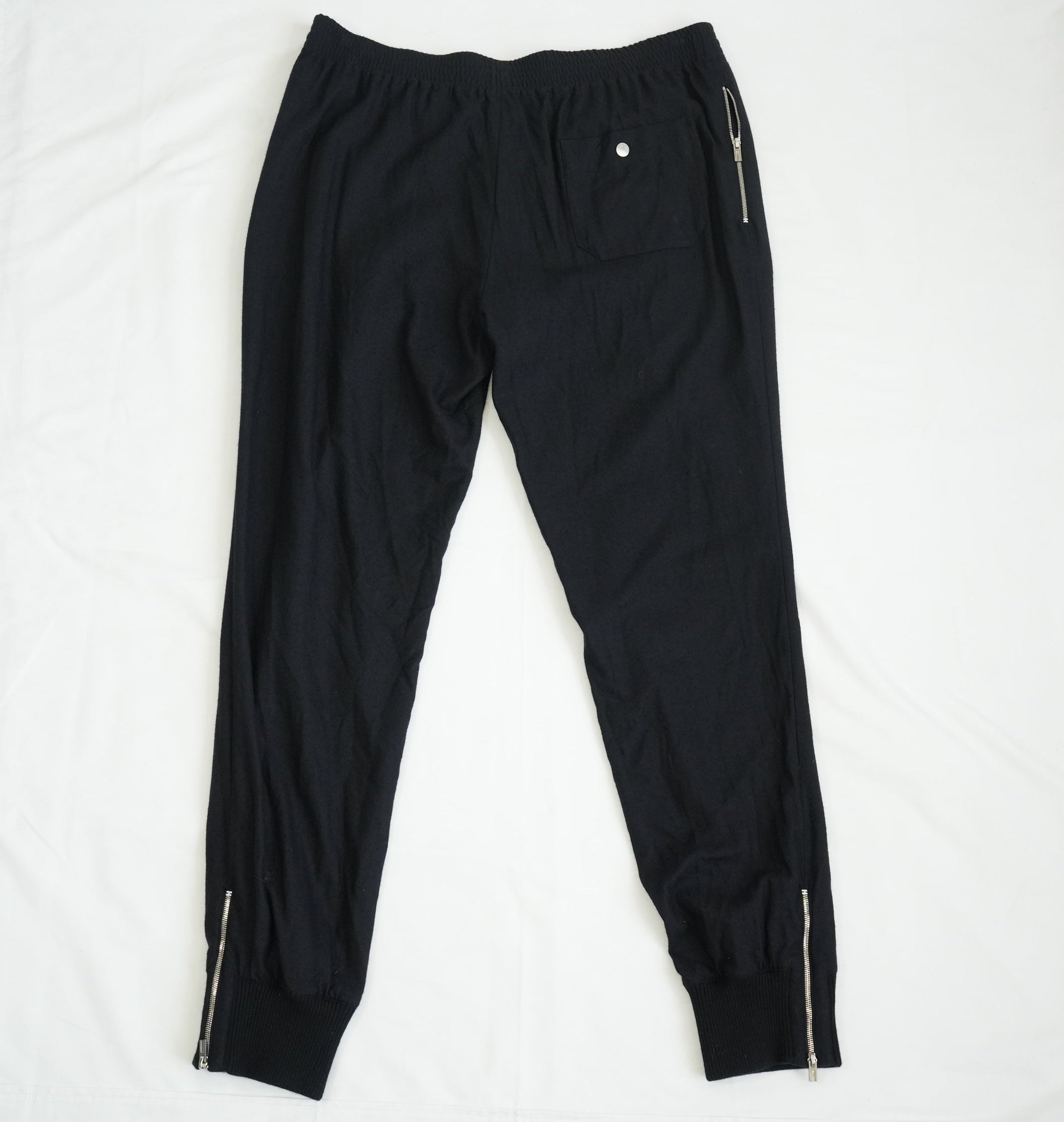 Hermès Cashmere Tapered Fit  Drawstring Pants Black