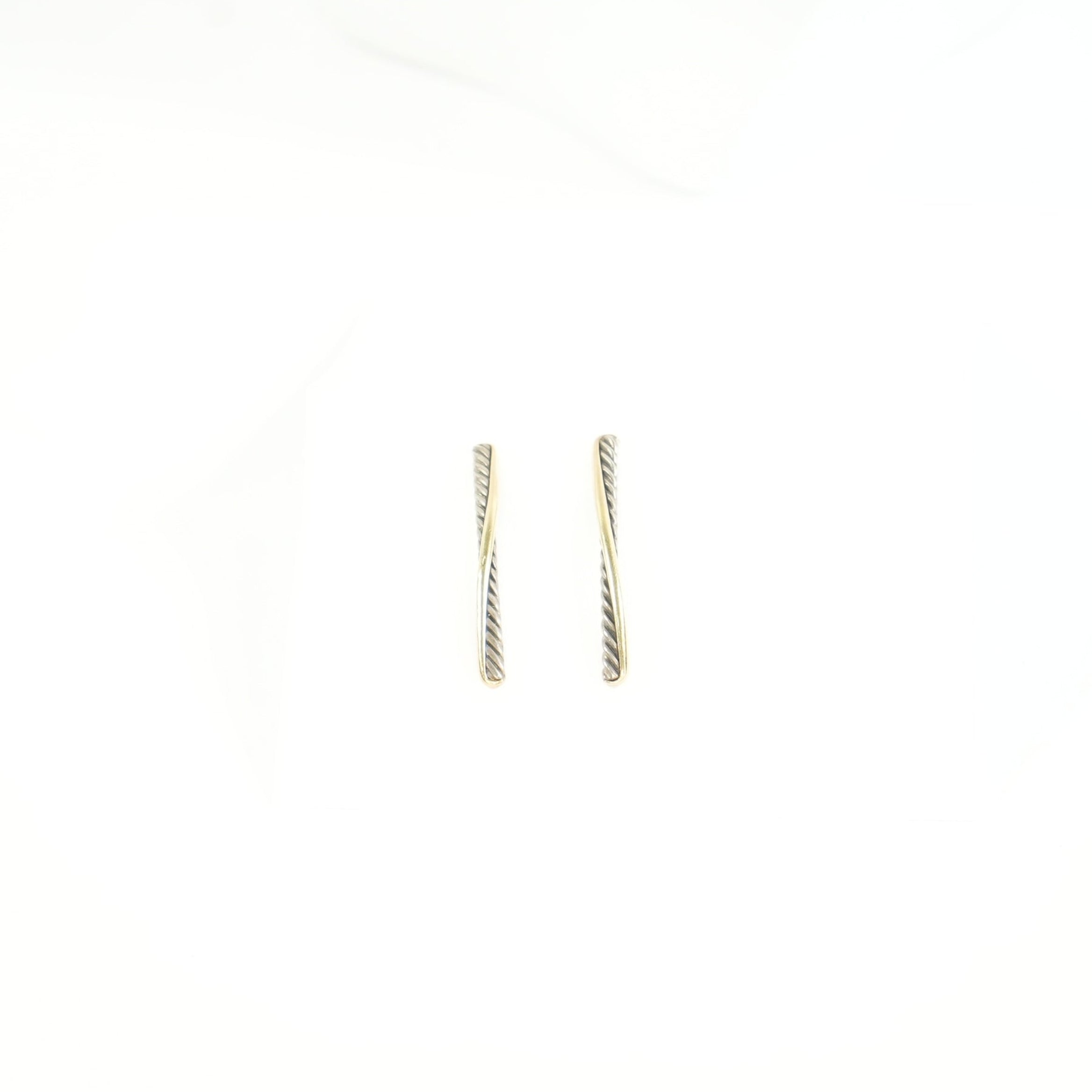 David Yurman crossover earring in Sterling Silver with 18k yellow gold