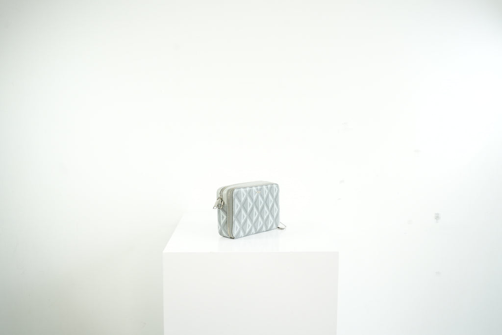 Christian Dior CD Diamond Messenger Pouch w/ dust bag