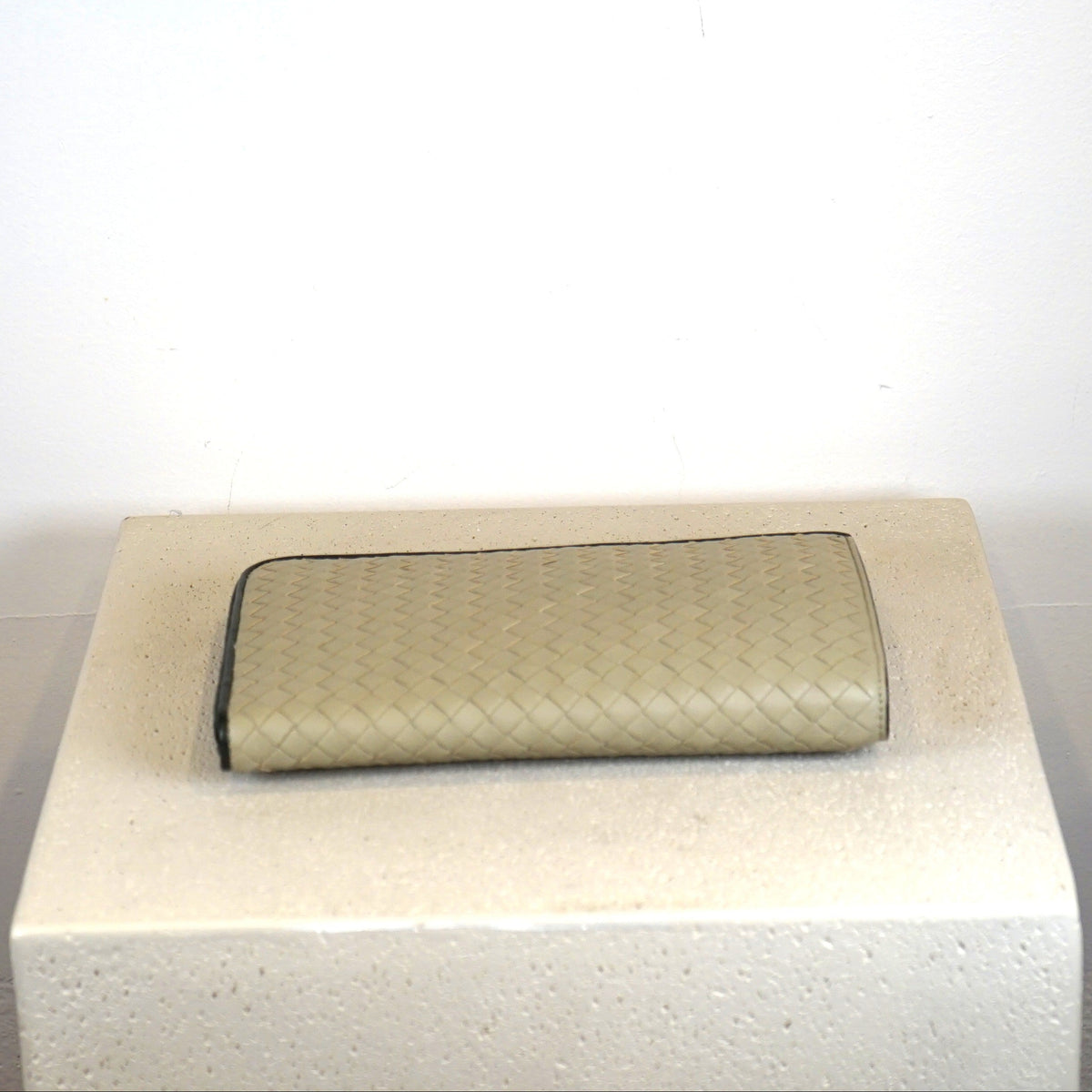 Bottega Veneta Intrecciato Zip Around Leather Wallet Clutch