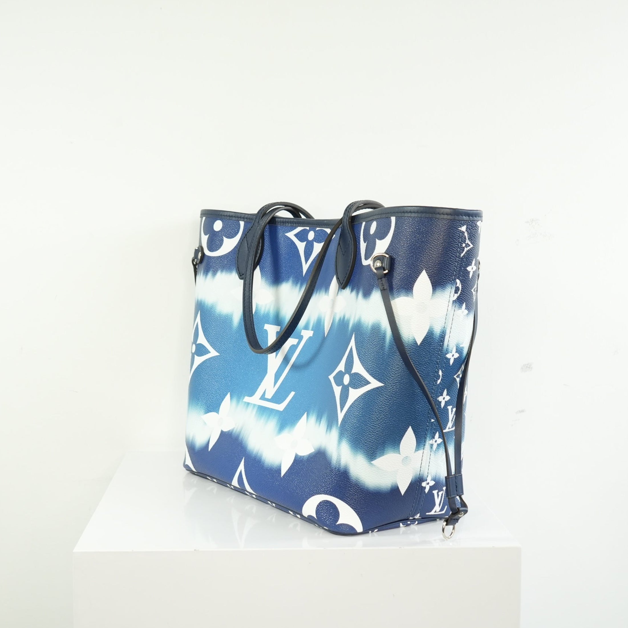Louis Vuitton LImited Edition LV Escale Collection Blue Neverfull MM Bag Full Set