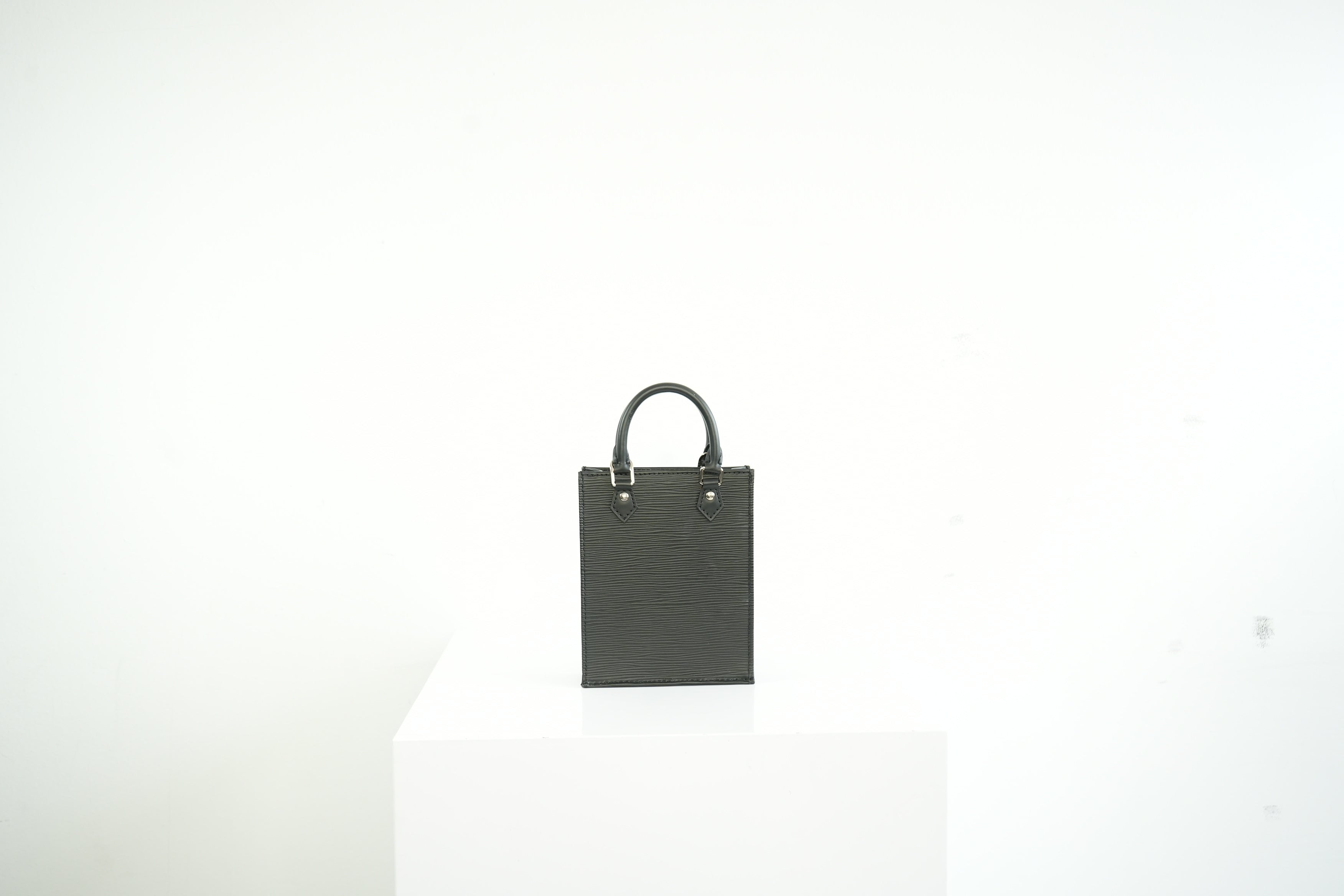 Louis Vuitton Black Sac Epi Leather Bag