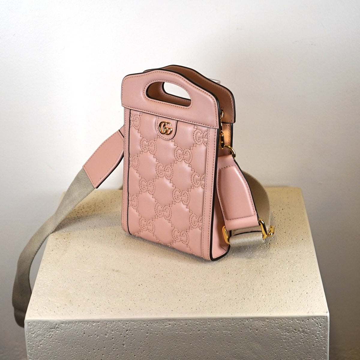 Gucci Calfskin GG Mattalasse Mini Top Slip Handle Crossbody Pink