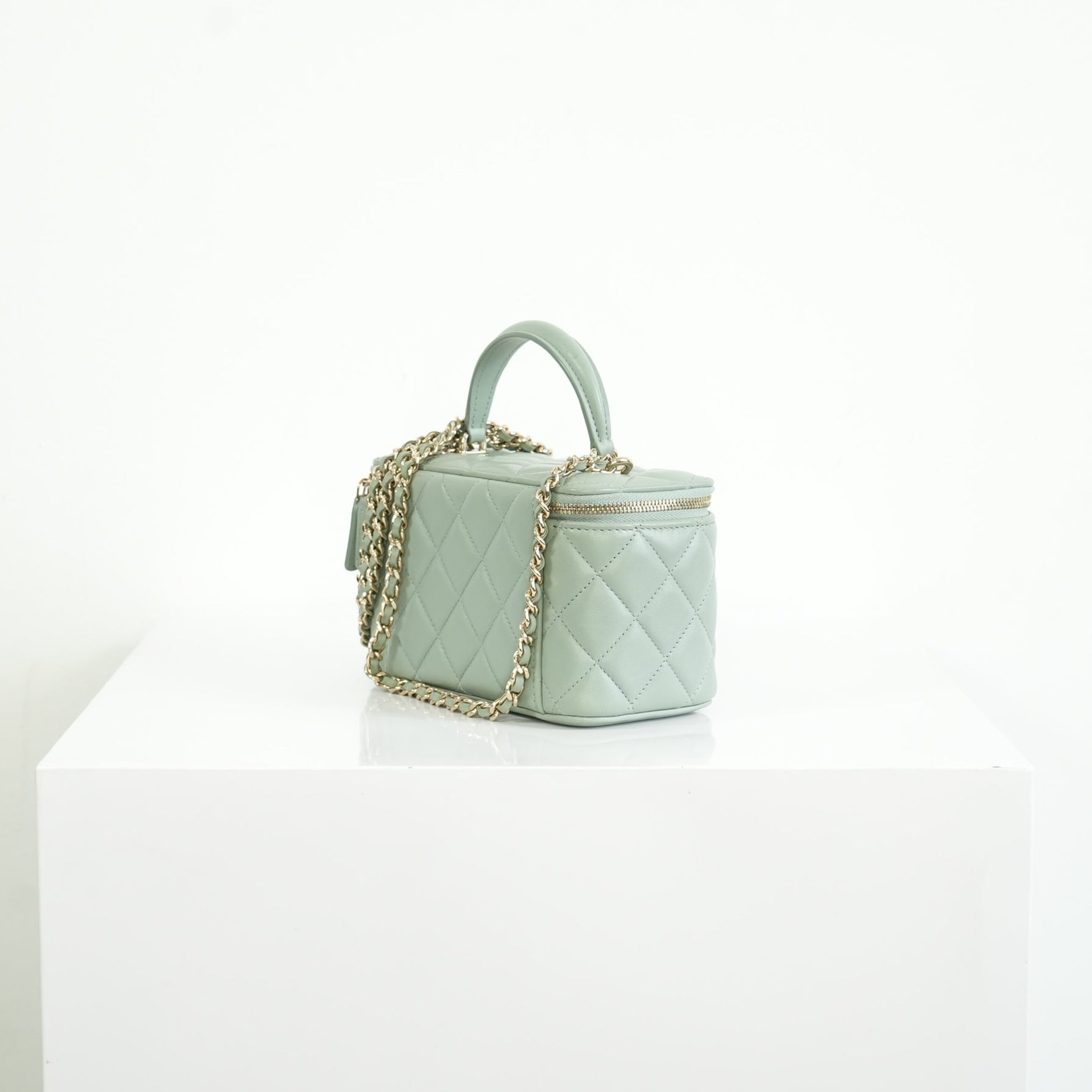 Chanel Top Handle Vanity Case Light Green with Chain, Full set
