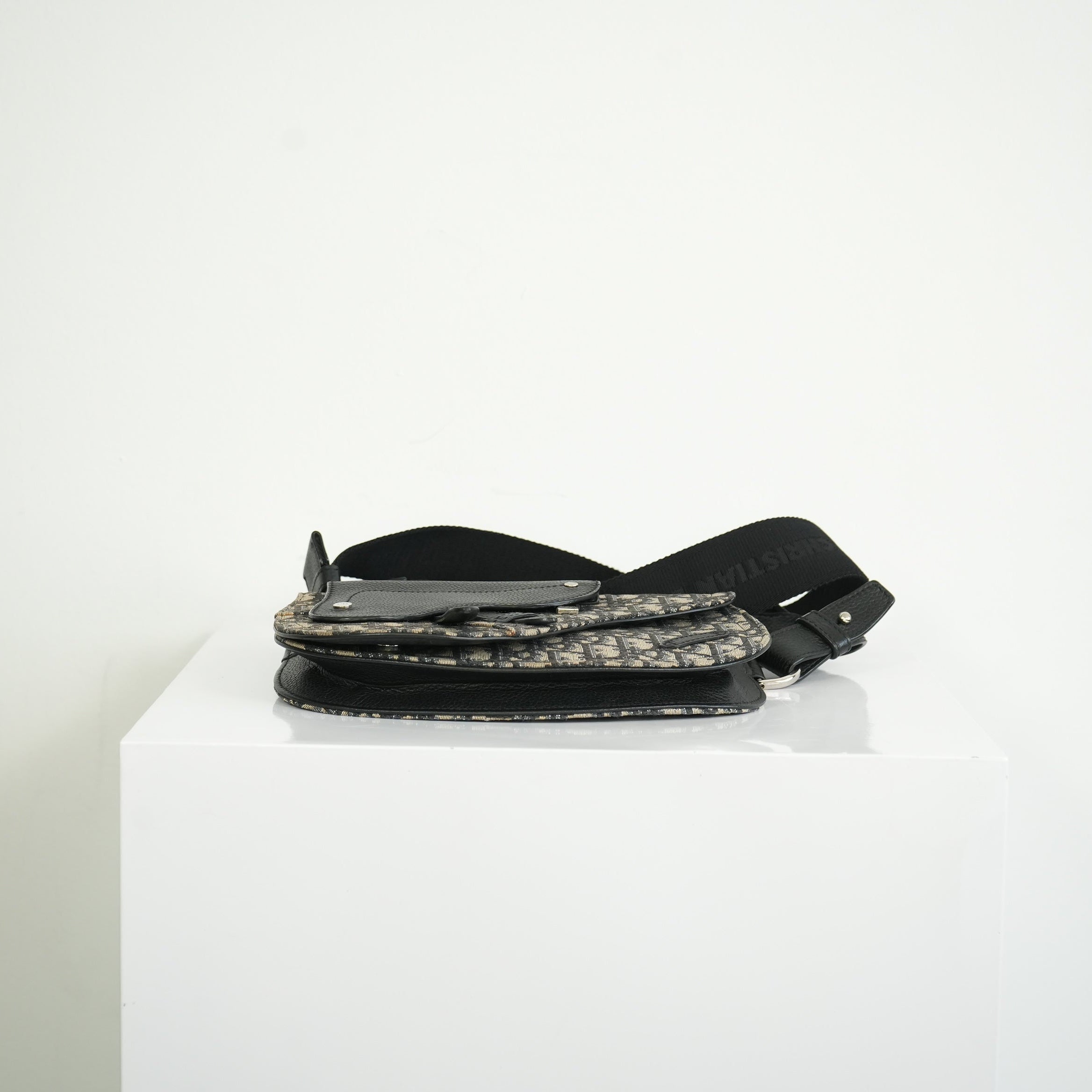 Christian Dior Oblique Saddle Messenger Pouch Bag