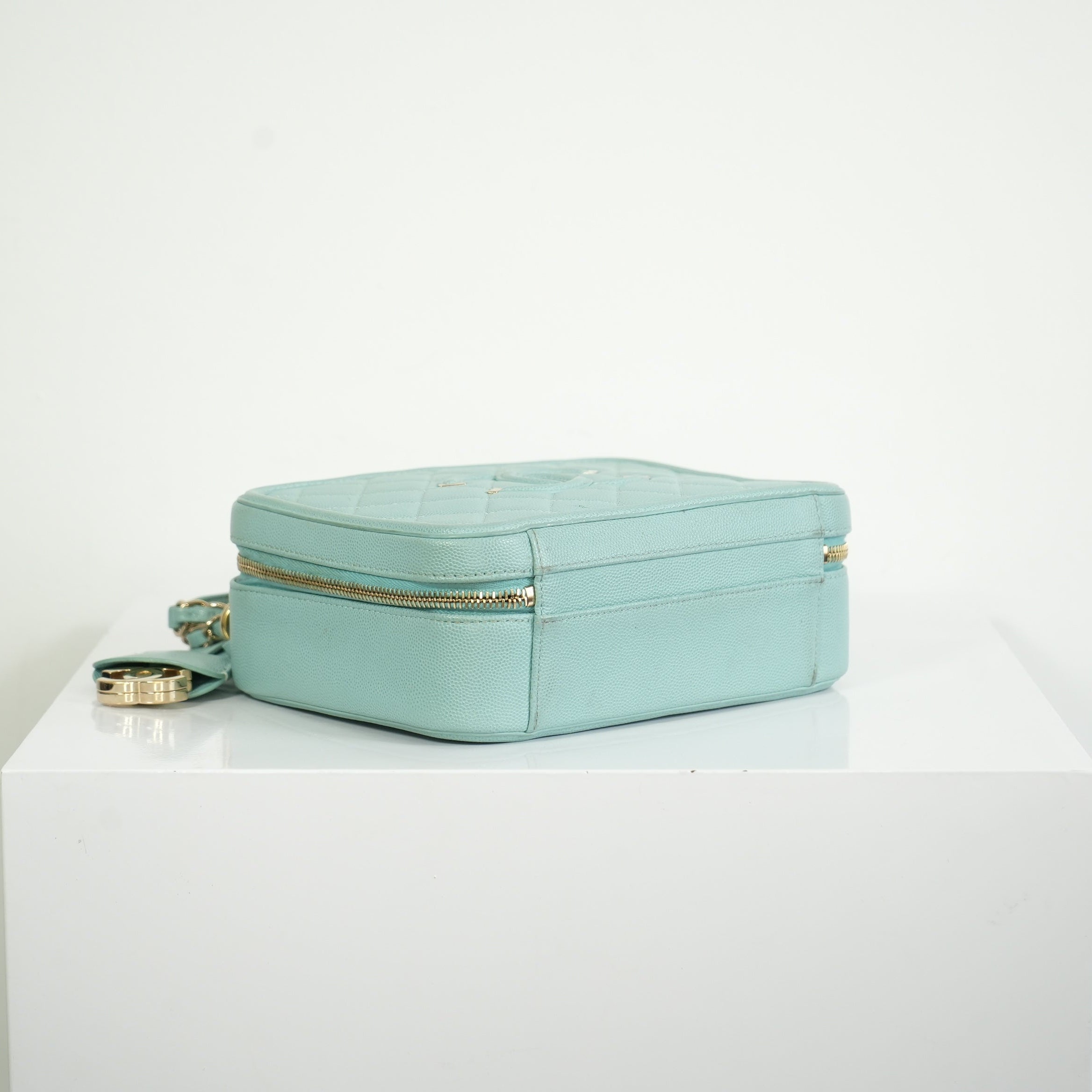 Chanel CC Filigree Light Blue Caviar Quilted Leather Vanity Case